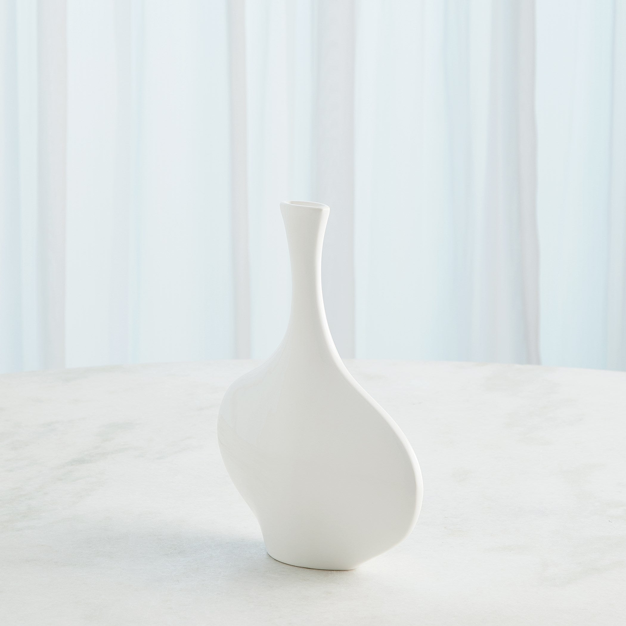 Global Views Silhouette Vase