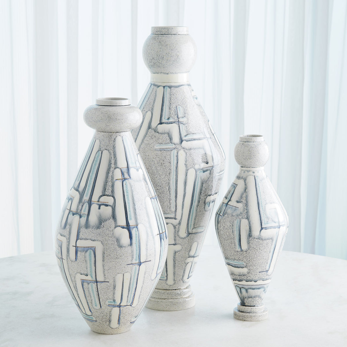 Global Views Spindle Vase