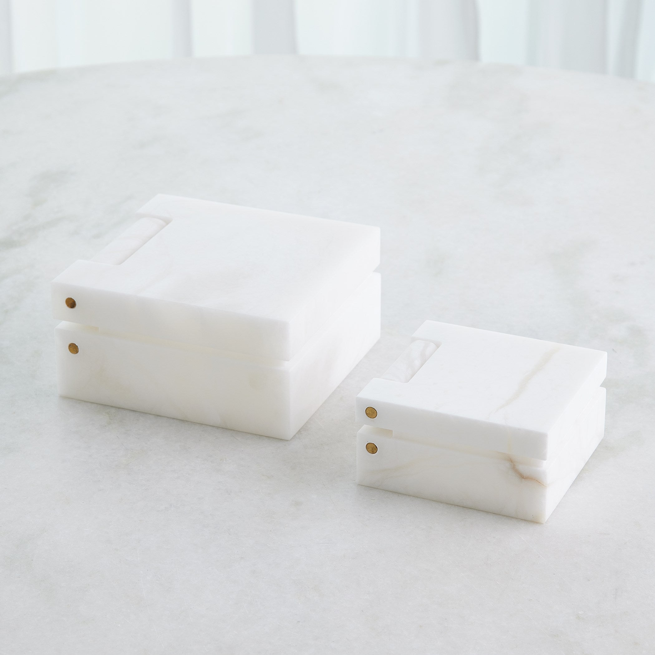 Global Views Hinged Alabaster Box White