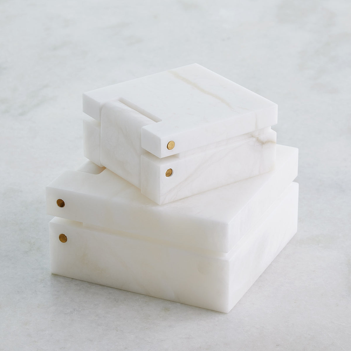 Global Views Hinged Alabaster Box White