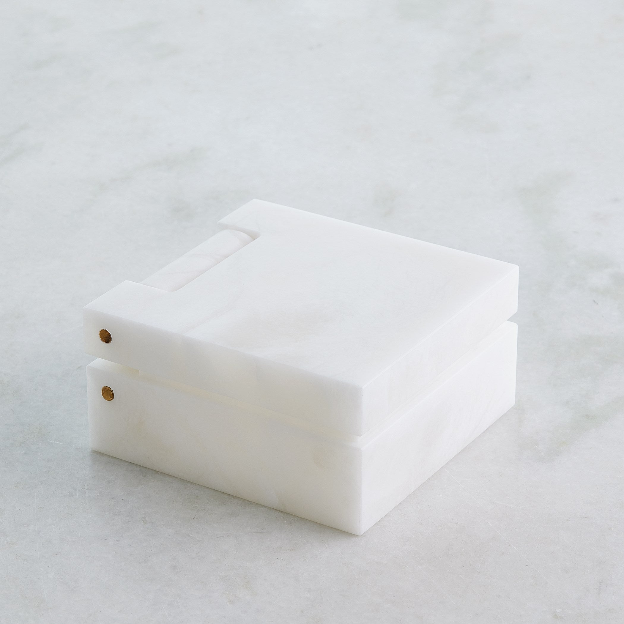 Global Views Hinged Alabaster Box White