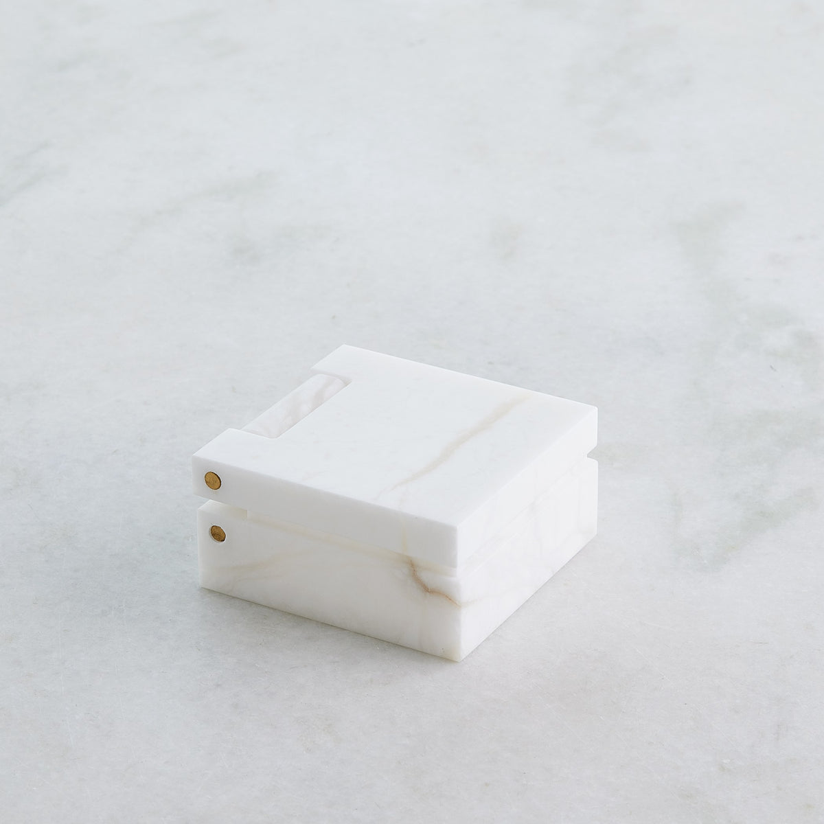 Global Views Hinged Alabaster Box White