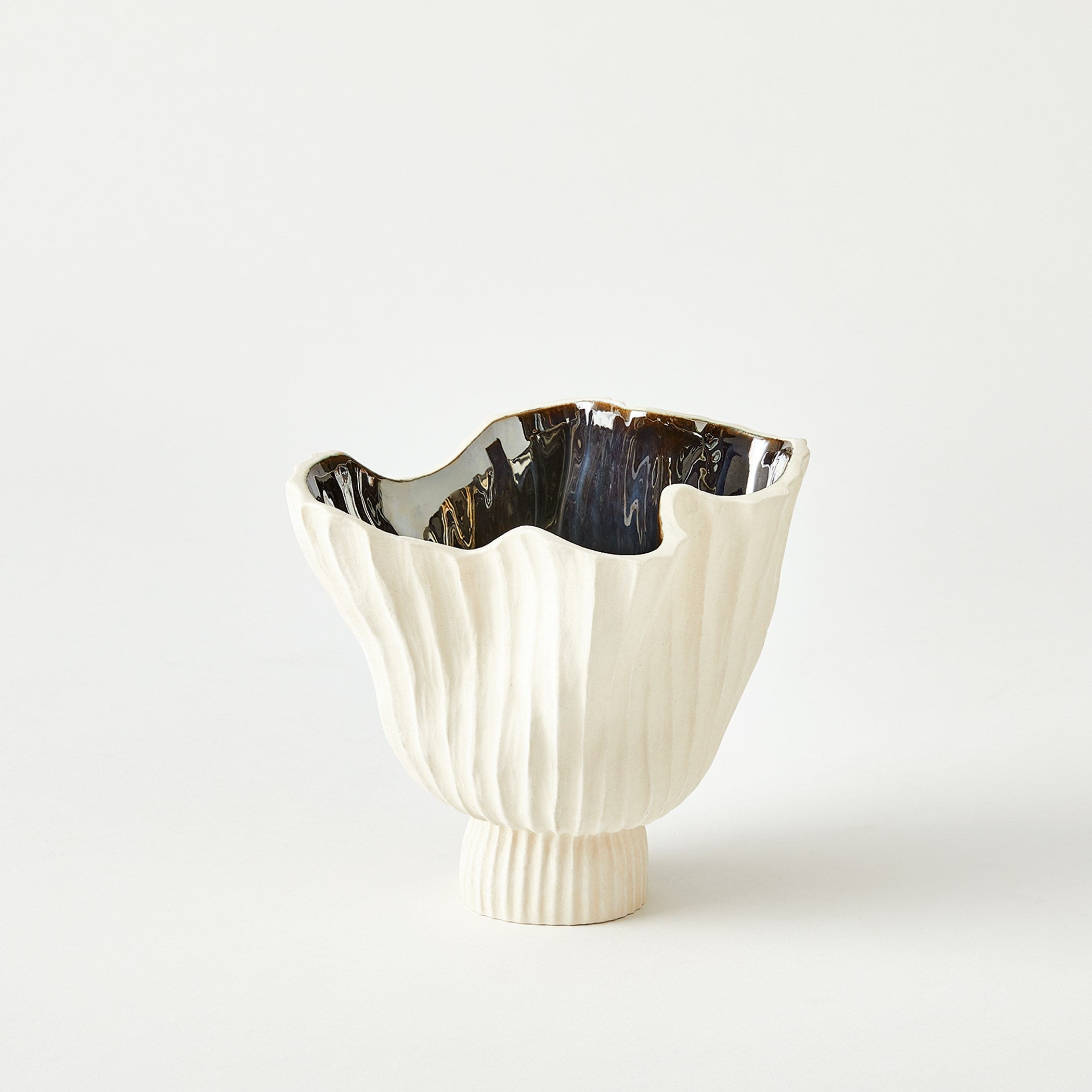 Global Views Folha Footed Vase