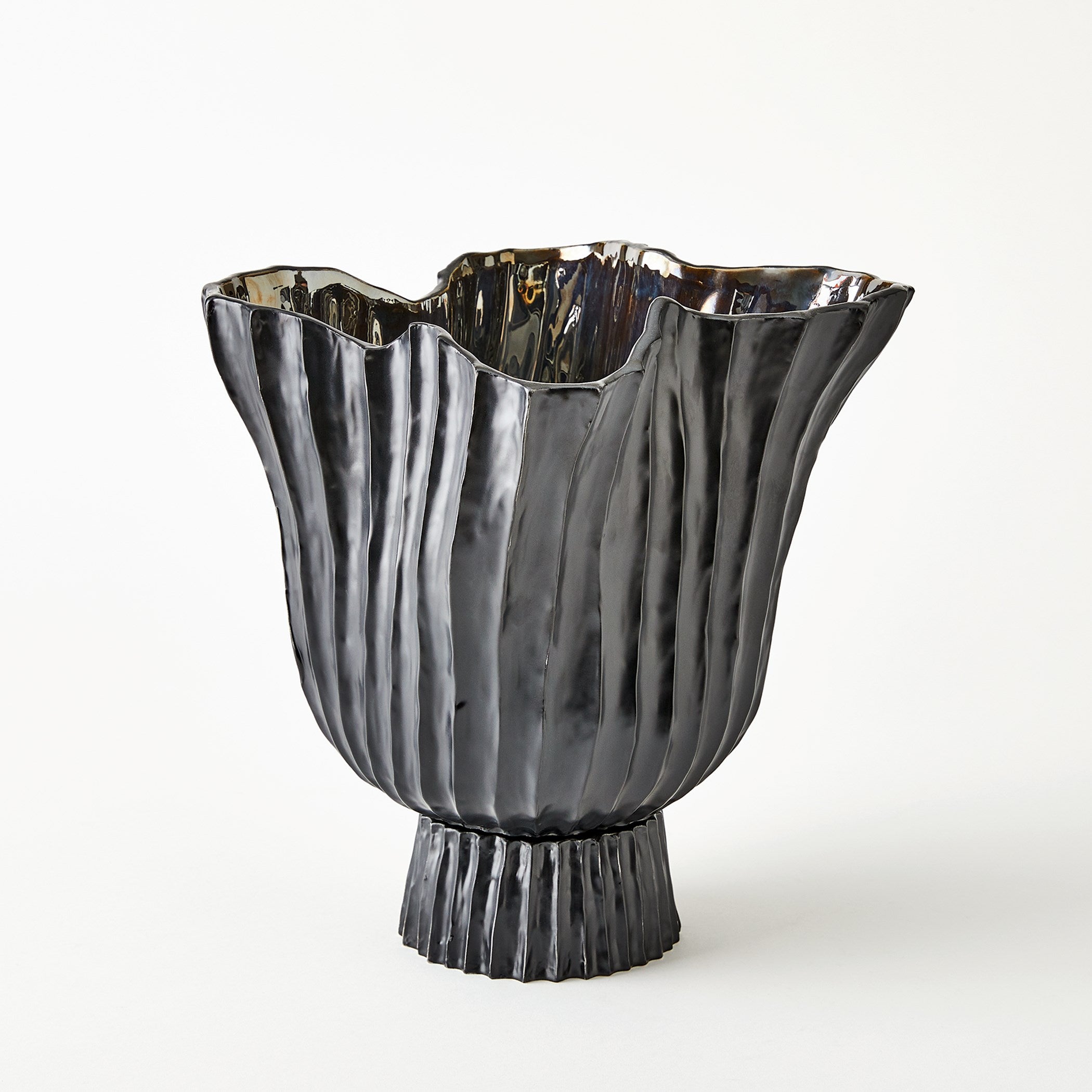 Global Views Folha Footed Vase