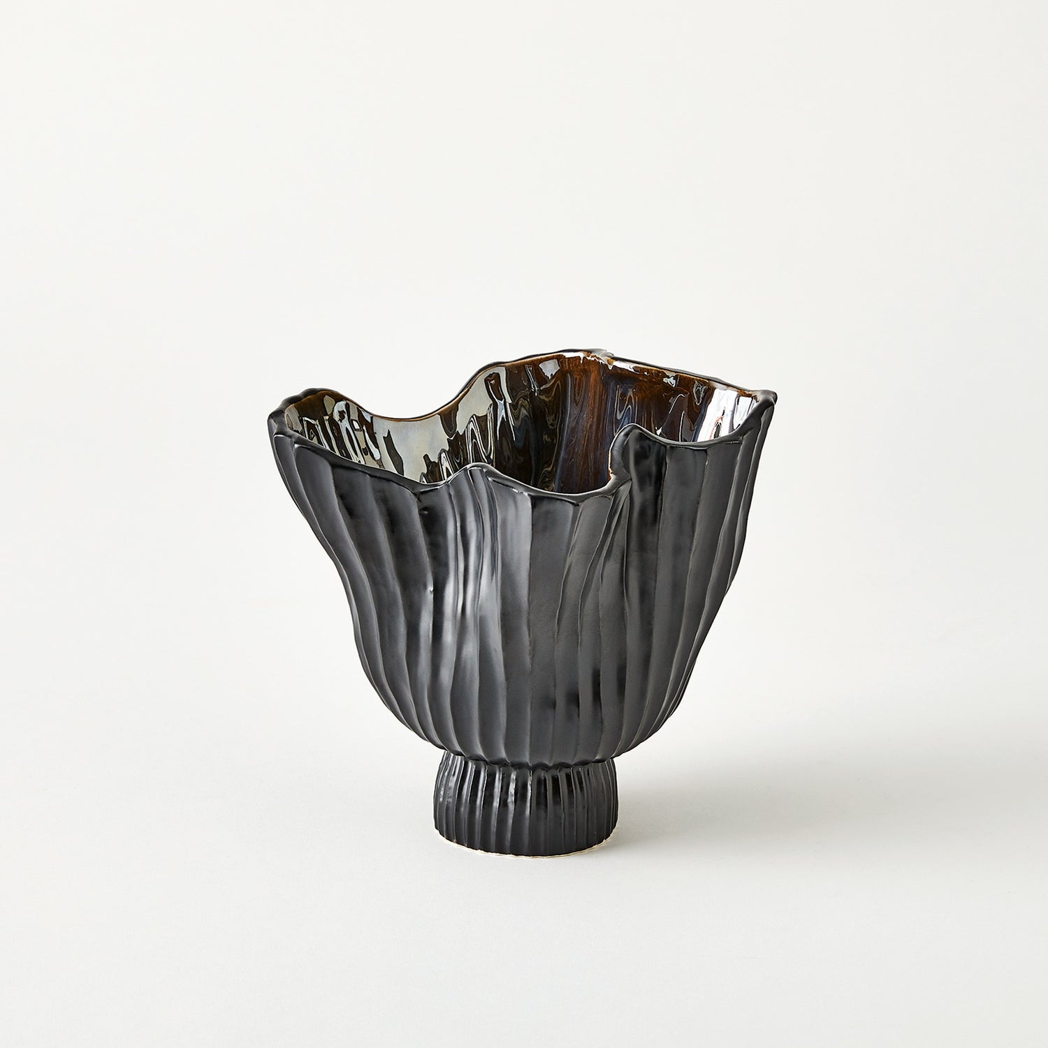 Global Views Folha Footed Vase 