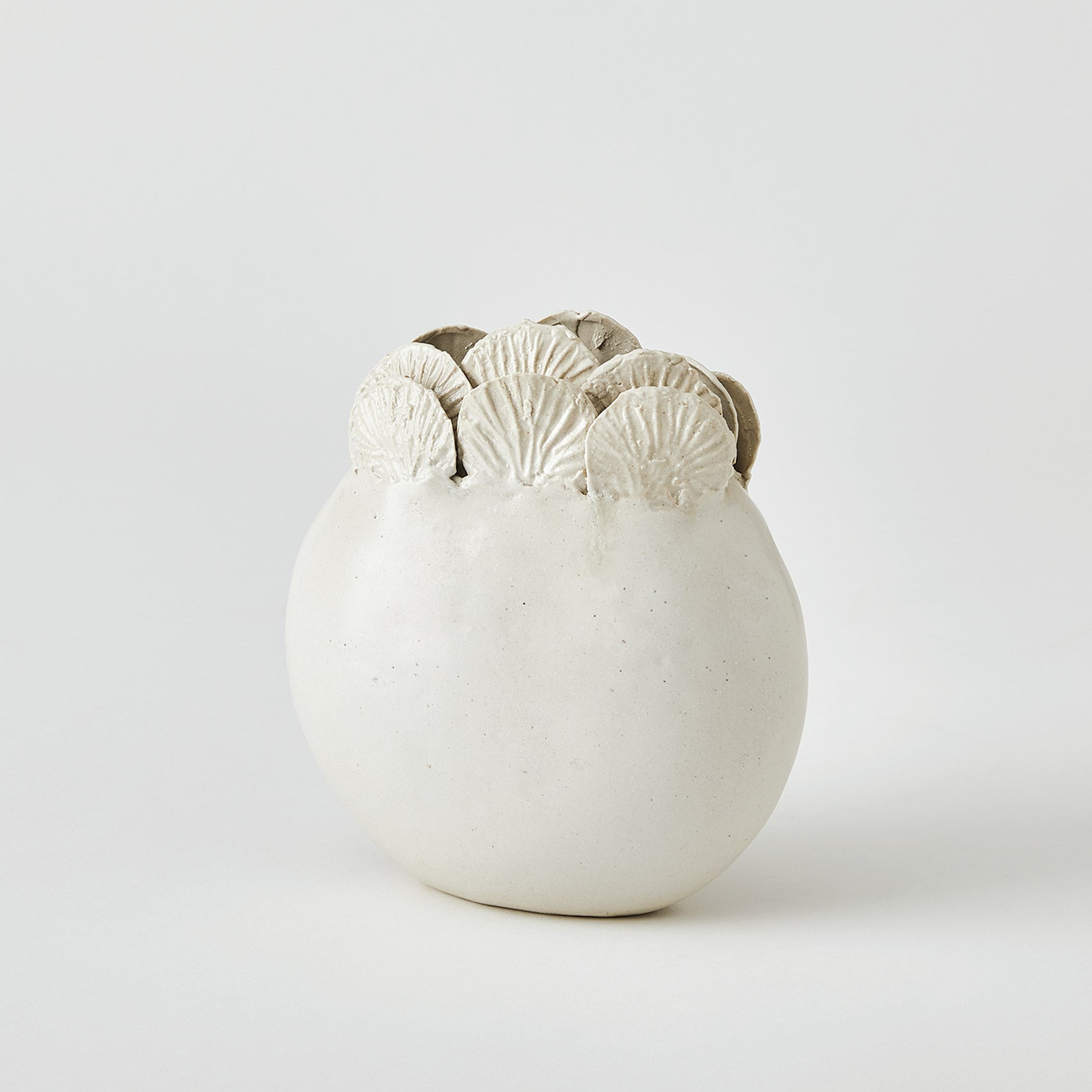 Global Views Sand Dollar Vase White