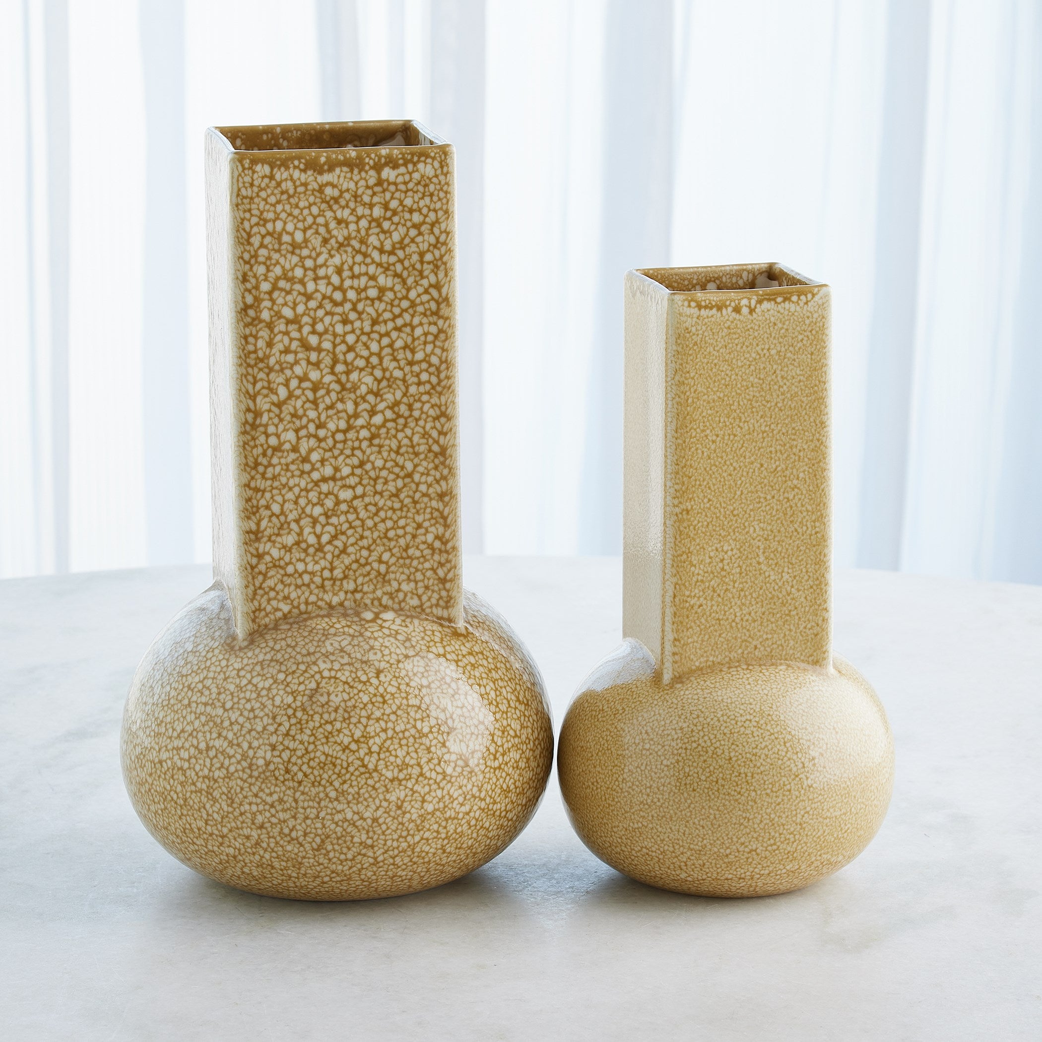 Global Views Crocus Vase Reactive