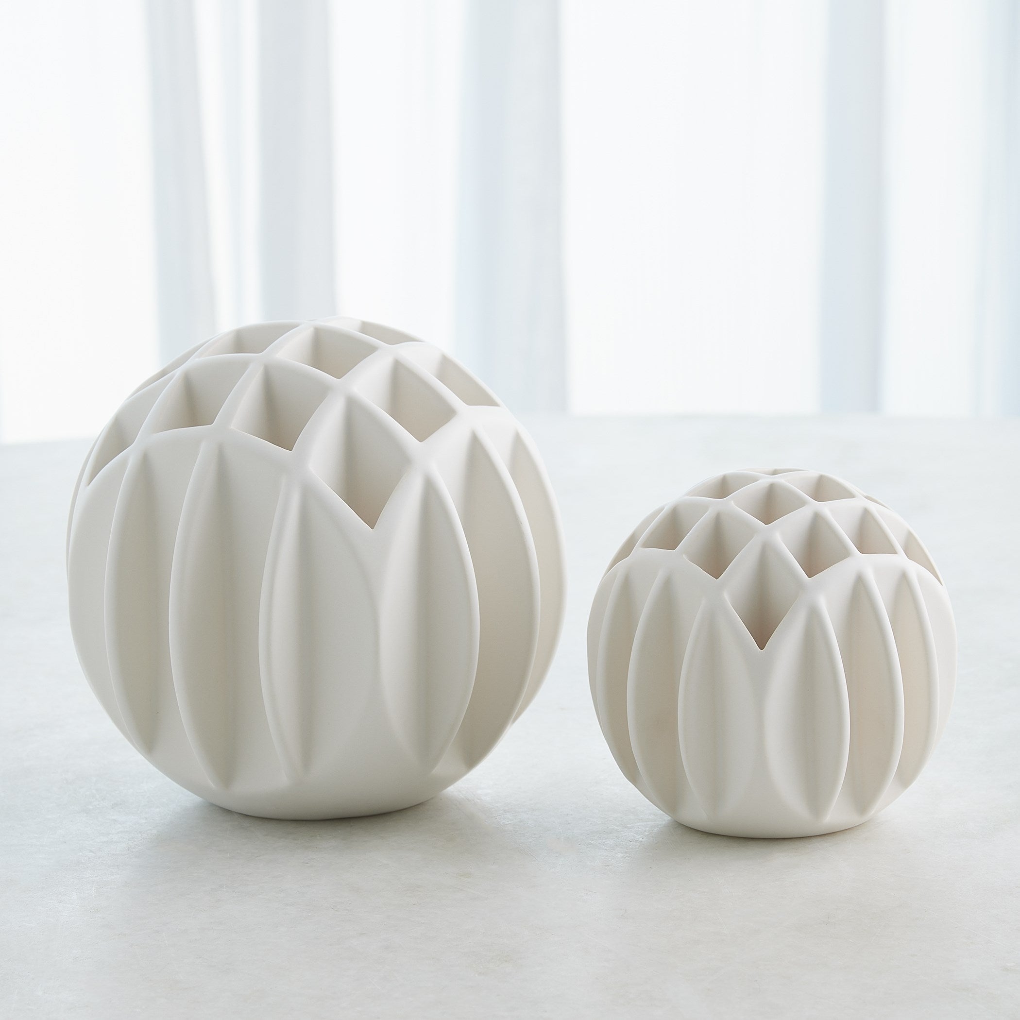 Global Views Bud Ball Vase