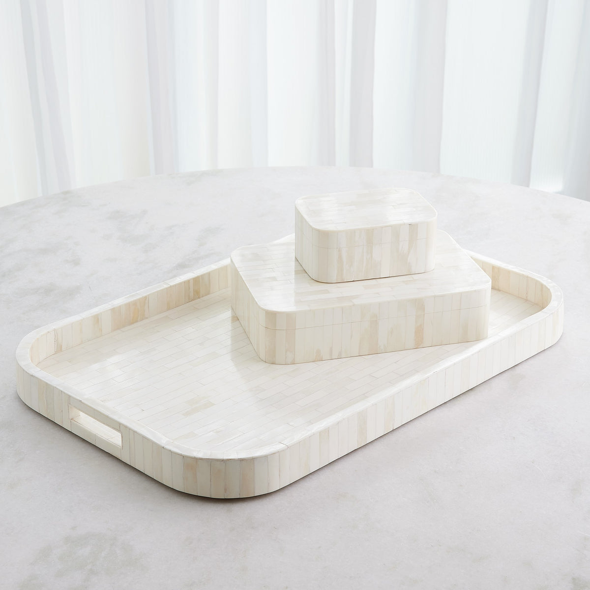 Global Views Super Ellipse Tray