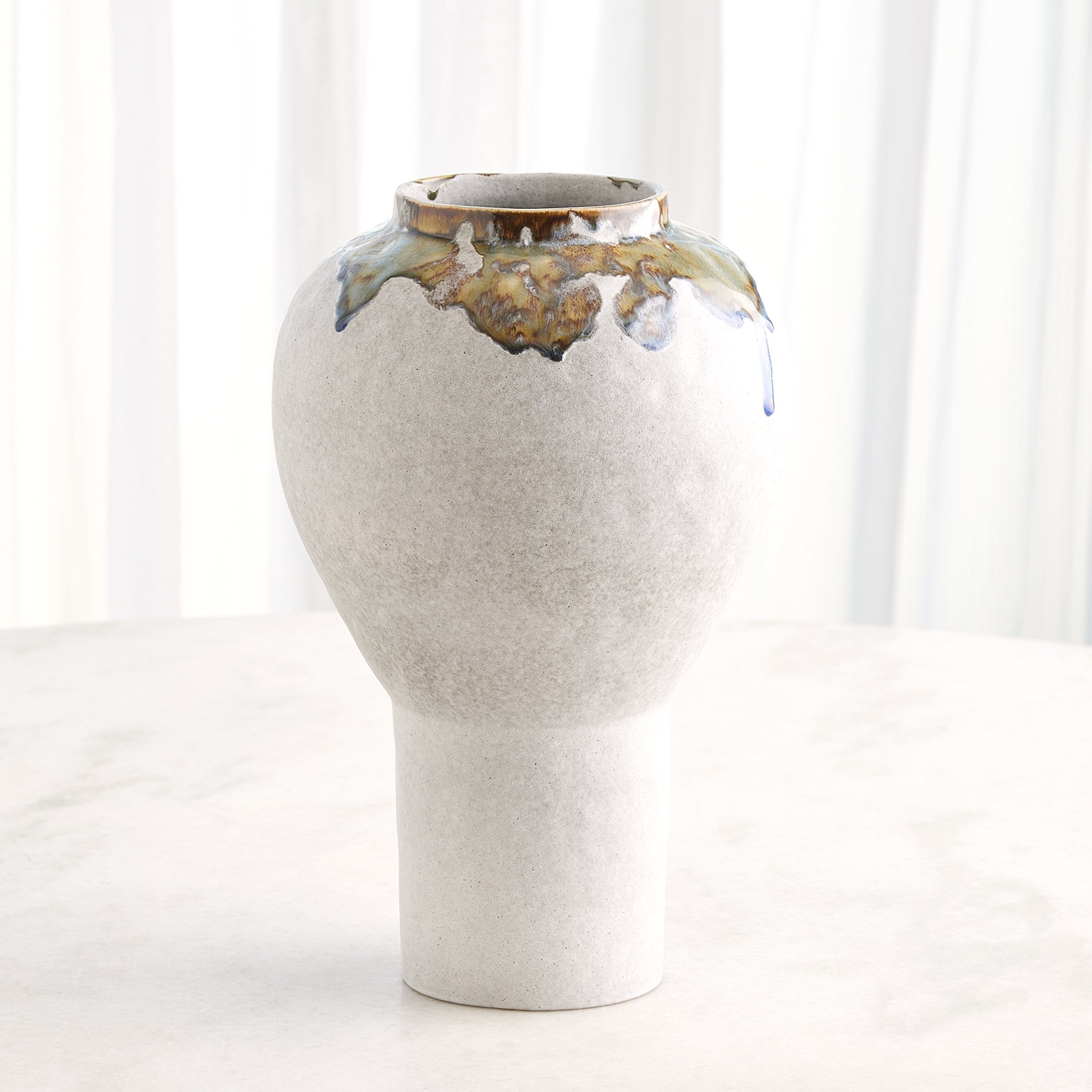 Global Views Volcan Grey/Reactive Green Vases