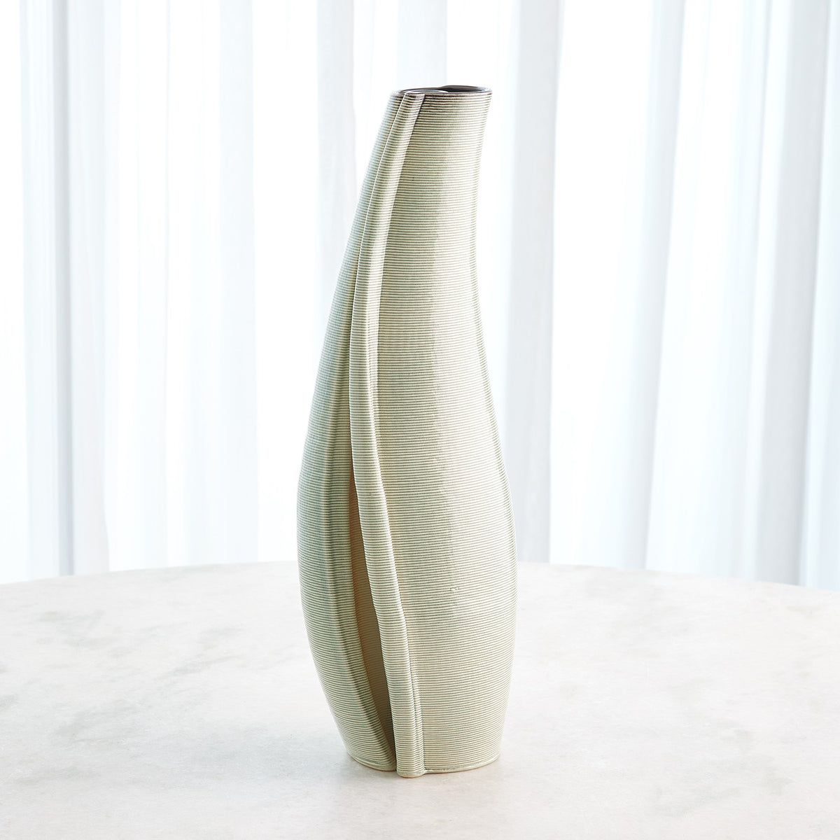 Global Views Rift Vase