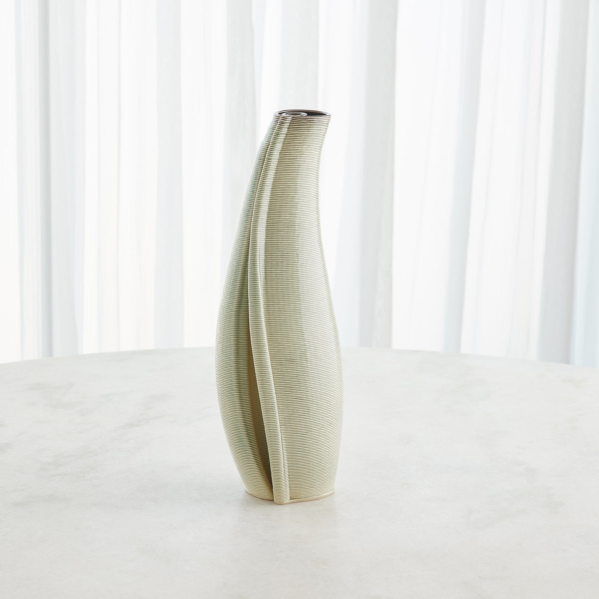 Global Views Rift Vase