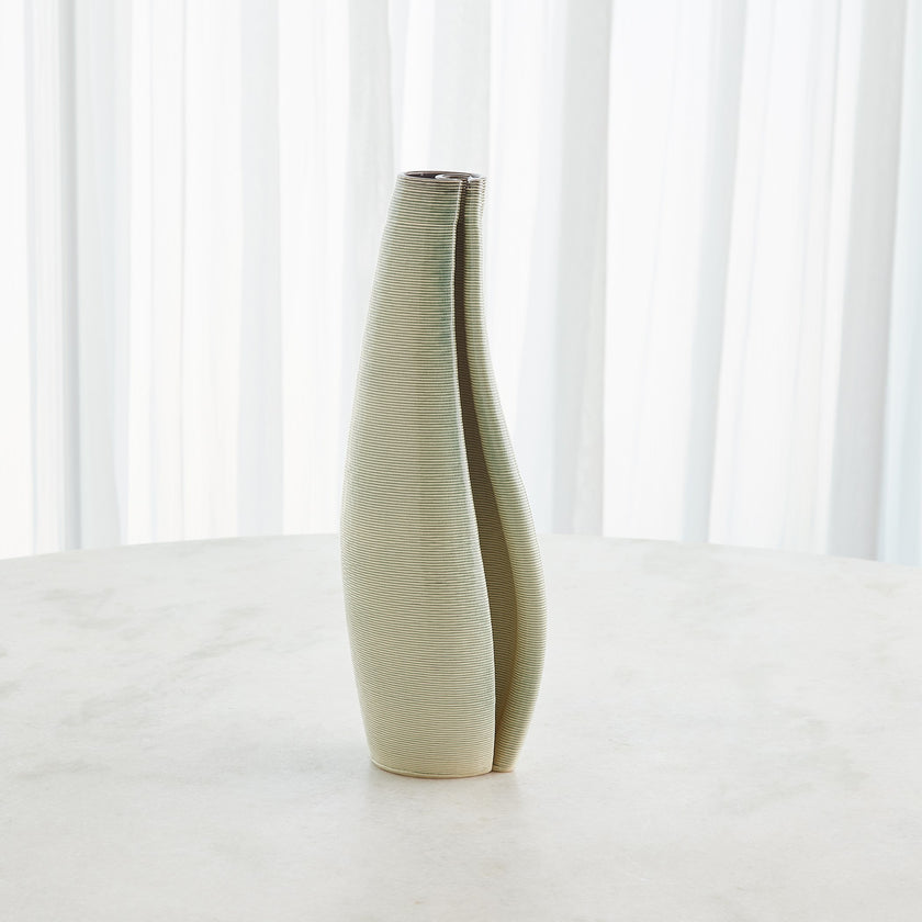 Global Views Rift Vase