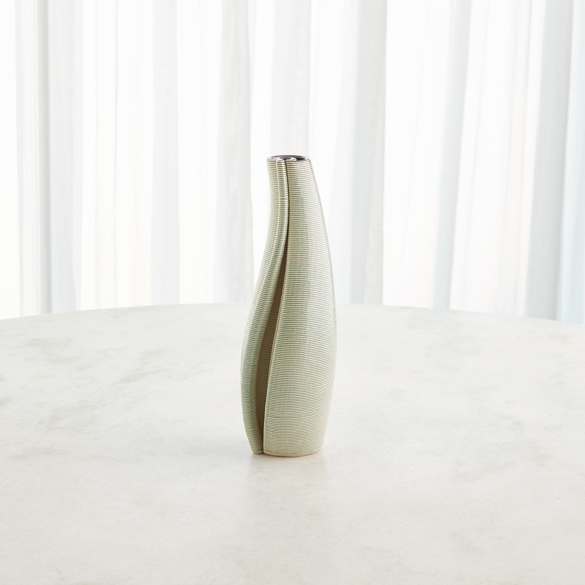 Global Views Rift Vase