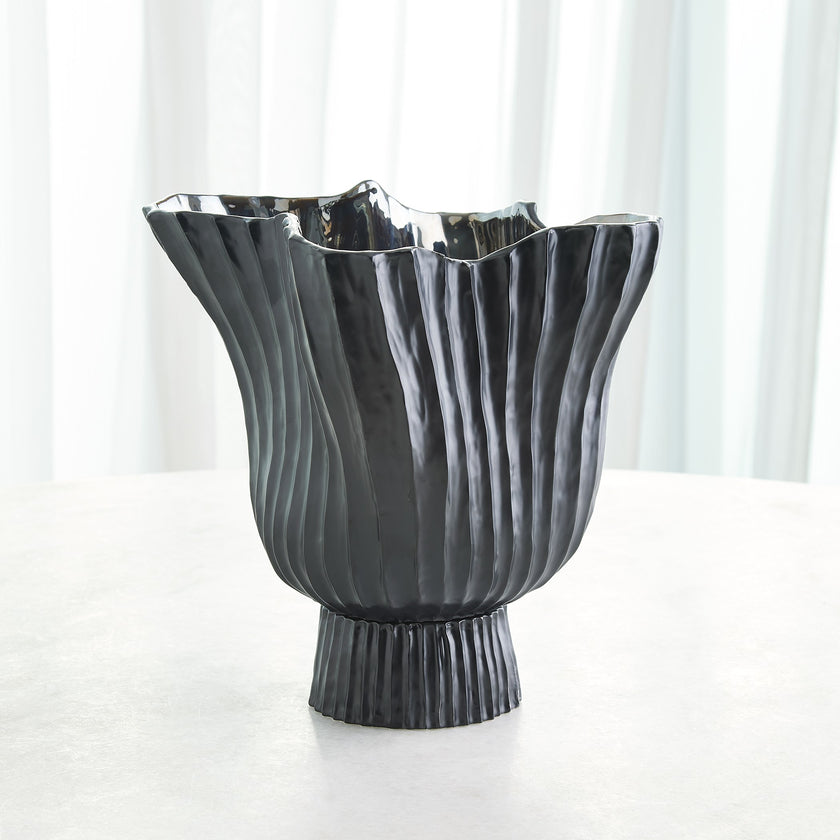 Global Views Folha Footed Vase