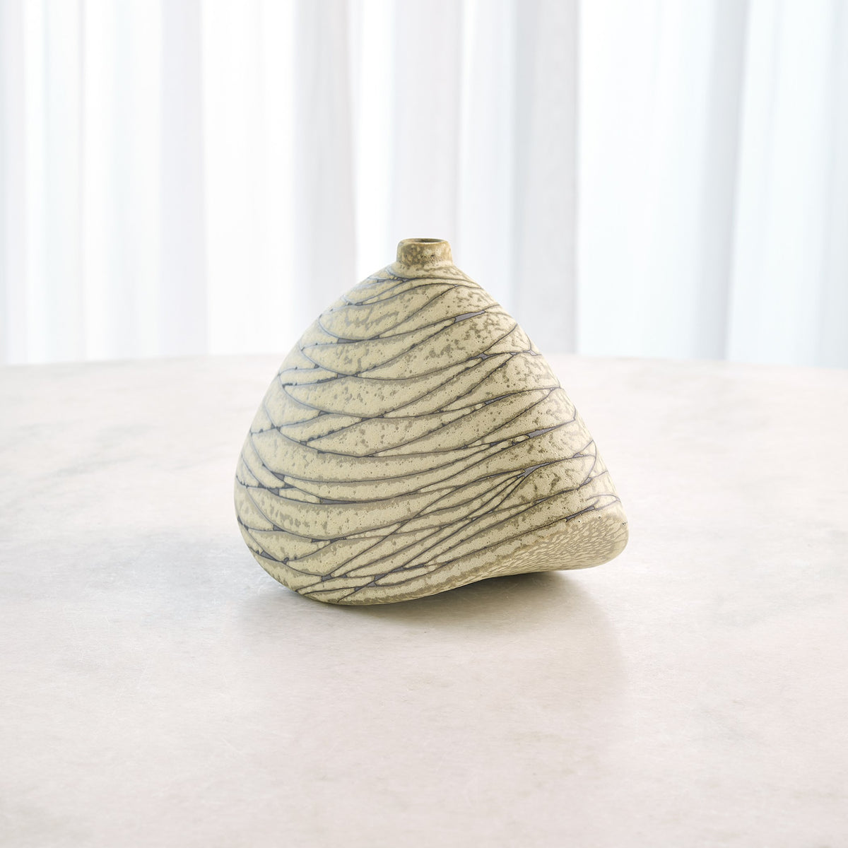 Global Views Stratum Vase Celery