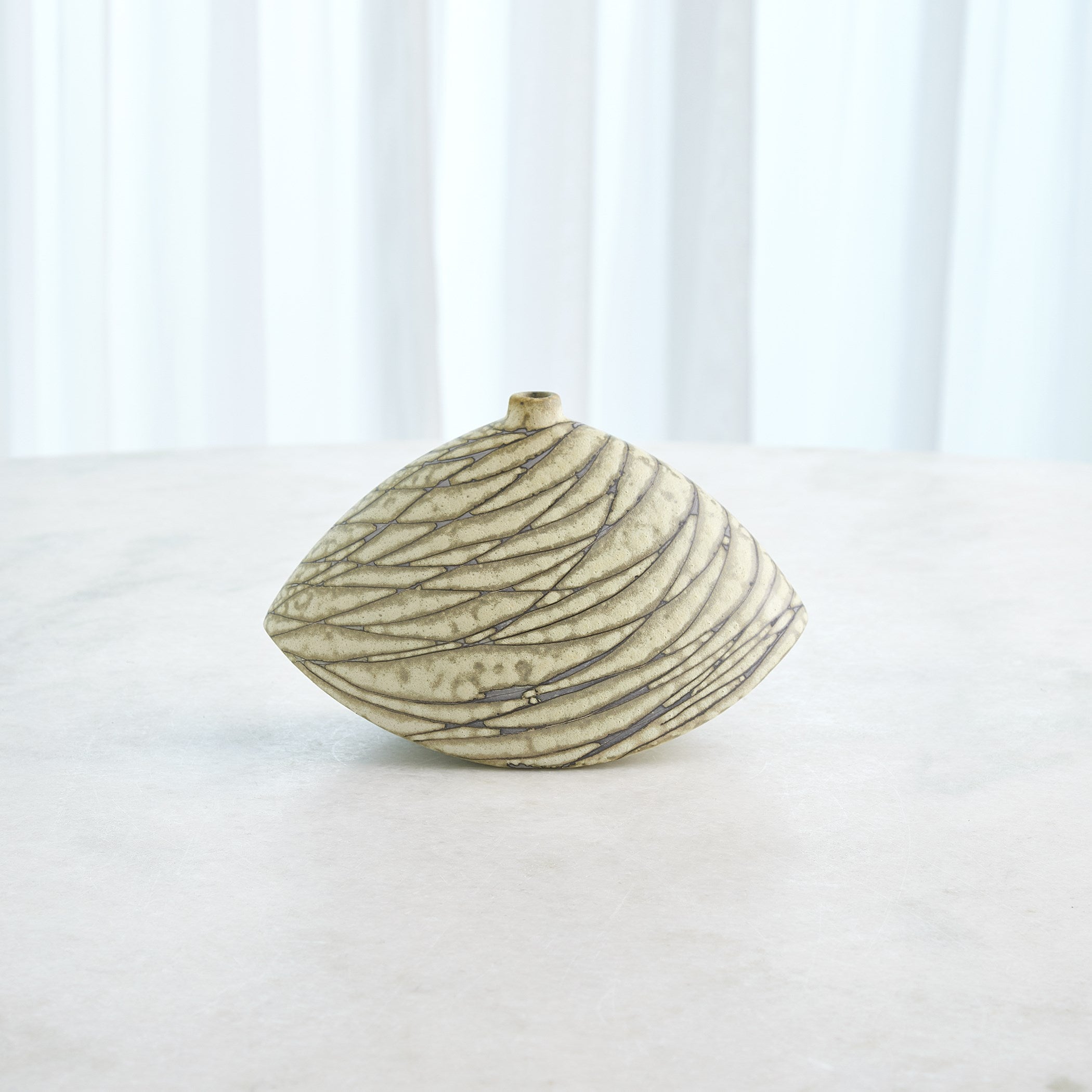 Global Views Stratum Vase Celery
