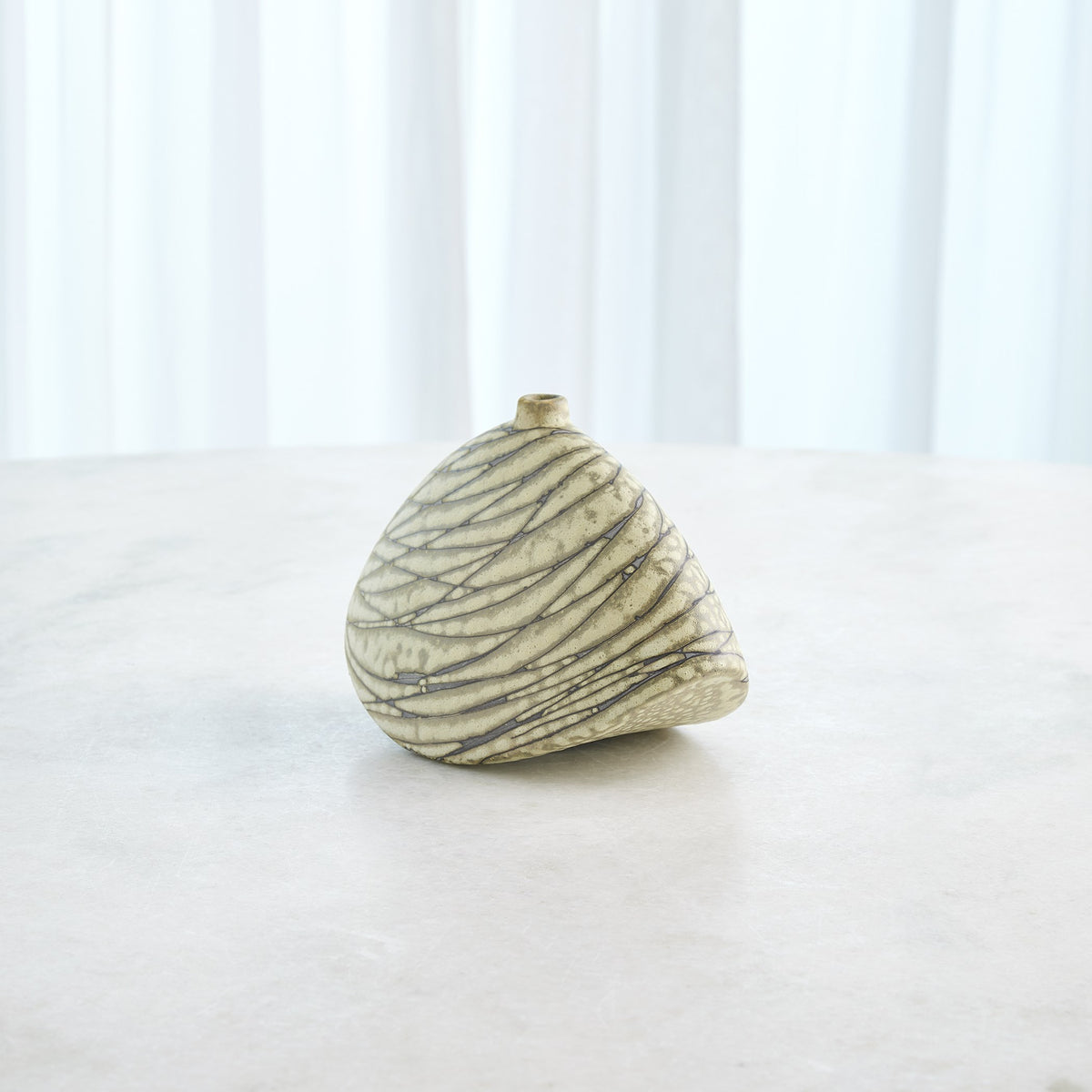 Global Views Stratum Vase Celery