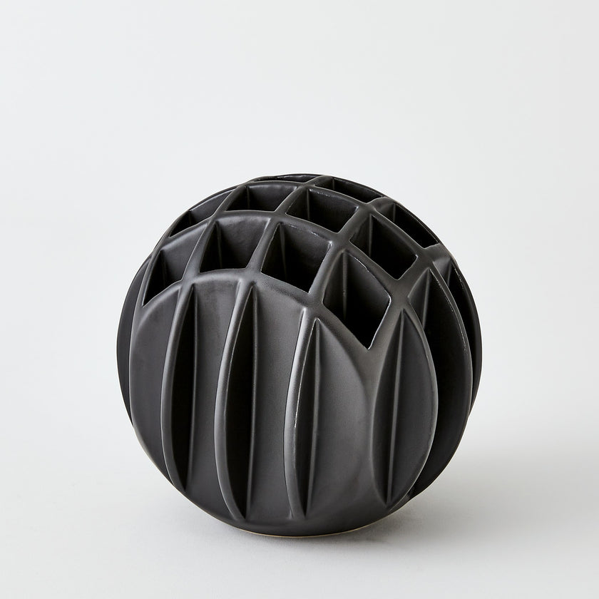 Global Views Bud Ball Vase Matte Black