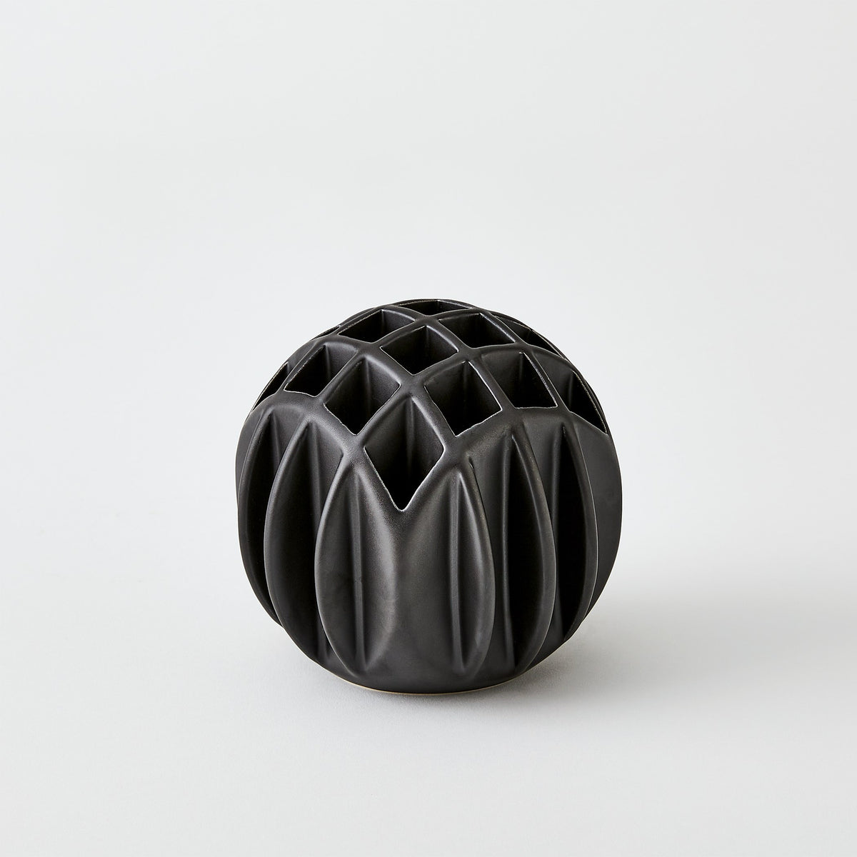 Global Views Bud Ball Vase Matte Black