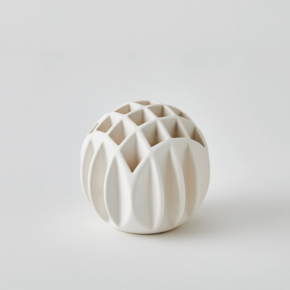 Global Views Bud Ball Vase