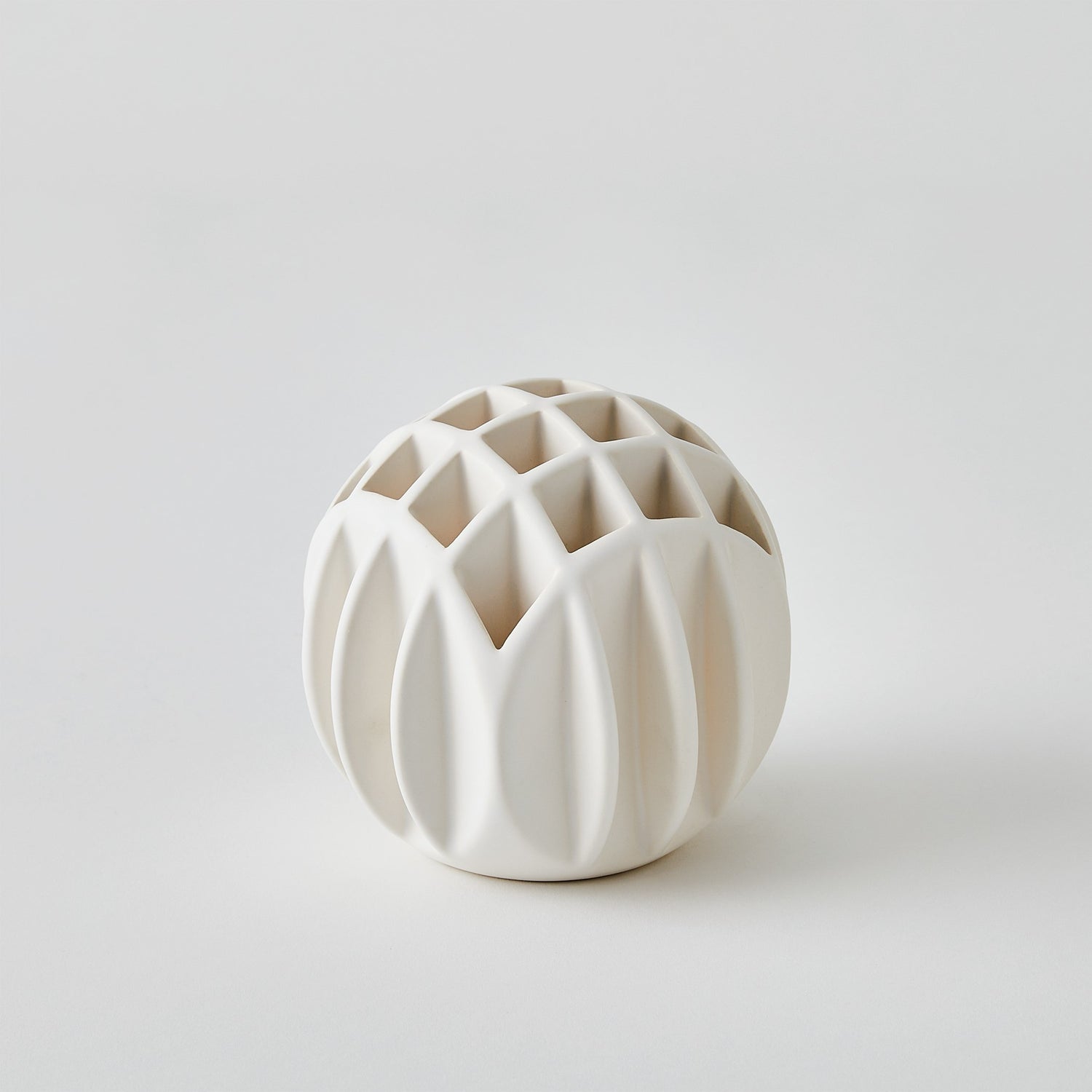 Global Views Bud Ball Vase