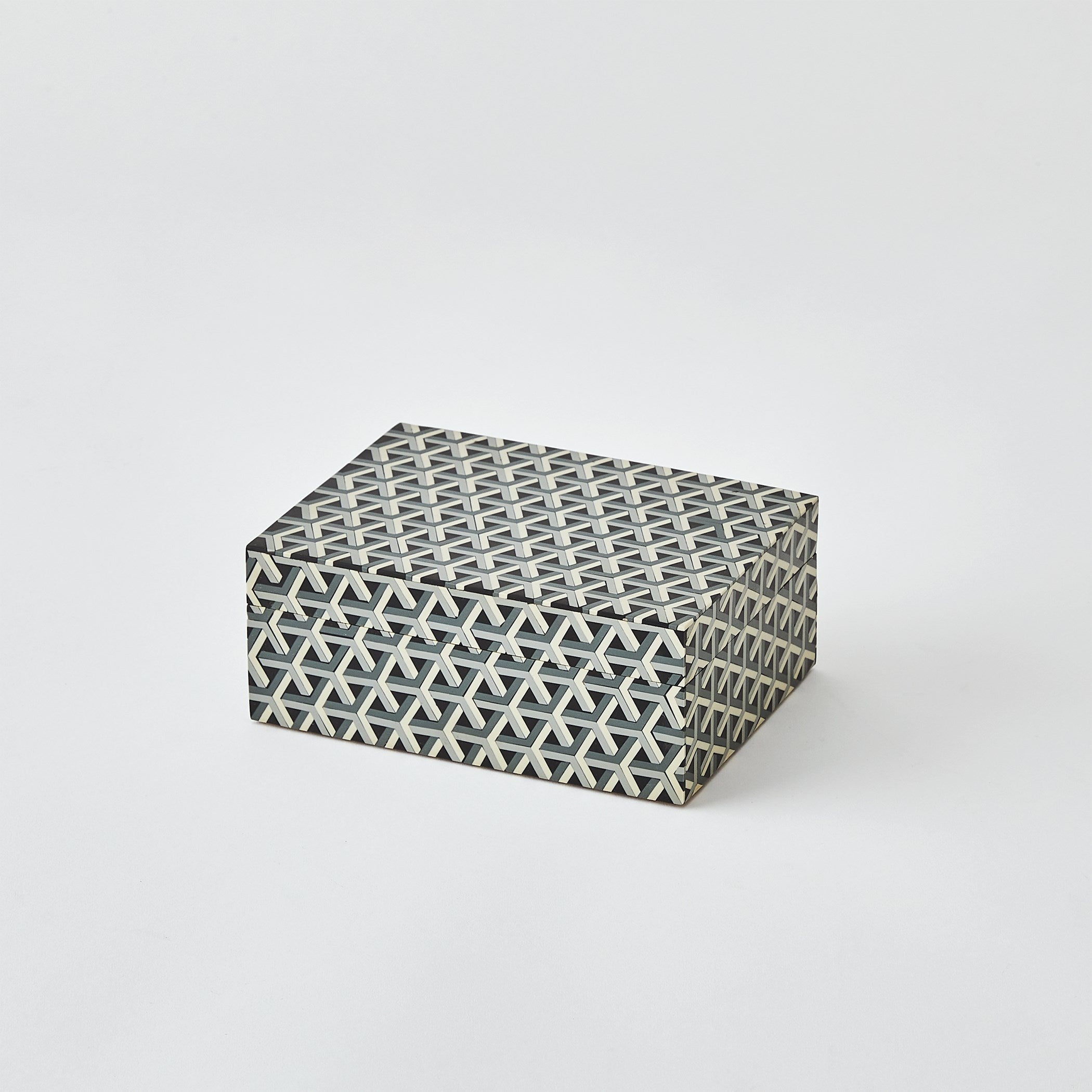 Global Views Interwoven Box