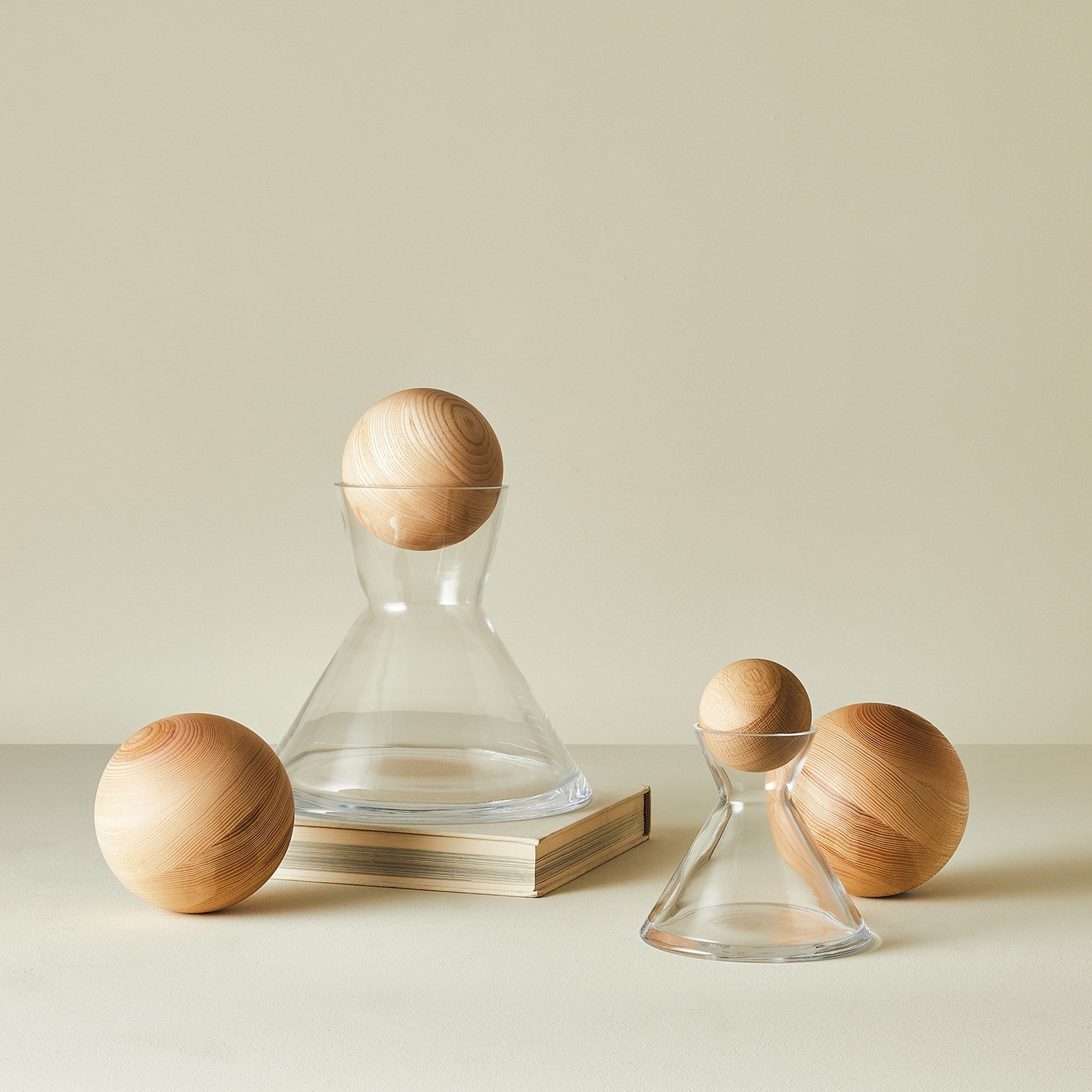 Global Views Mawell Sphere Ash