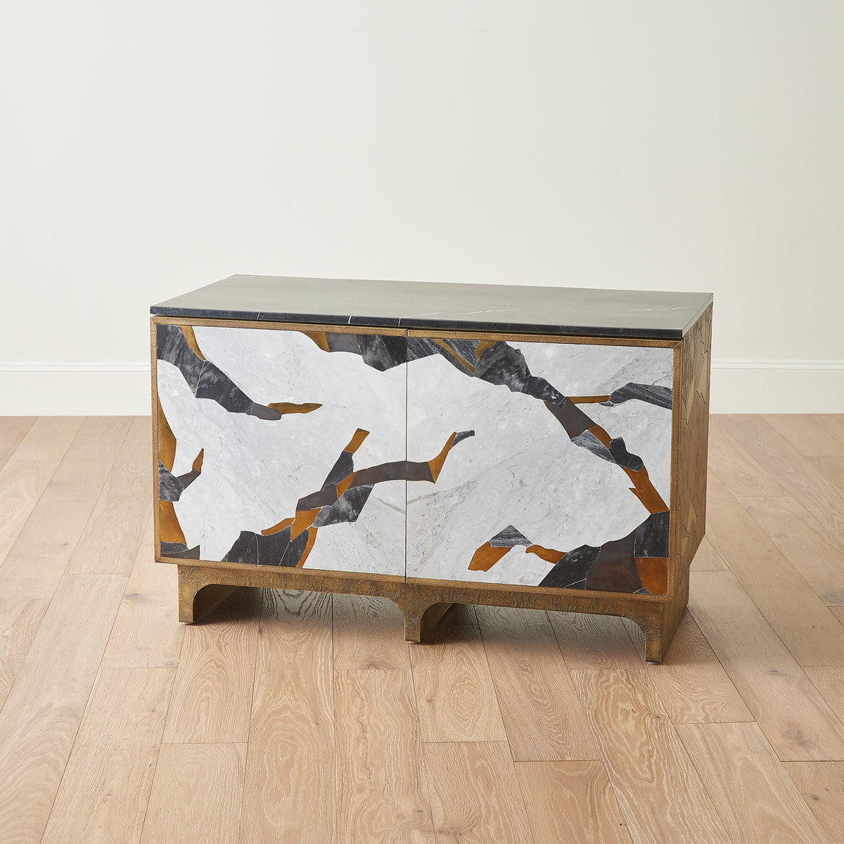 Global Views Inlay Chest