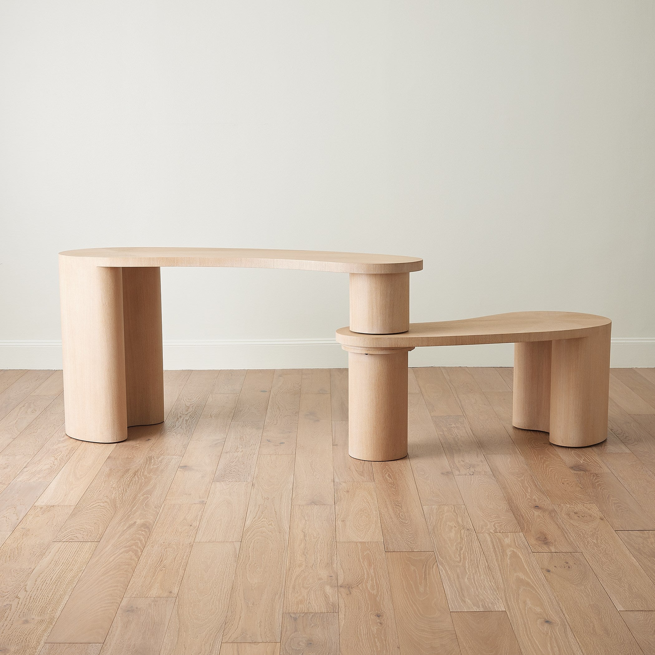 Global Views Casita Console