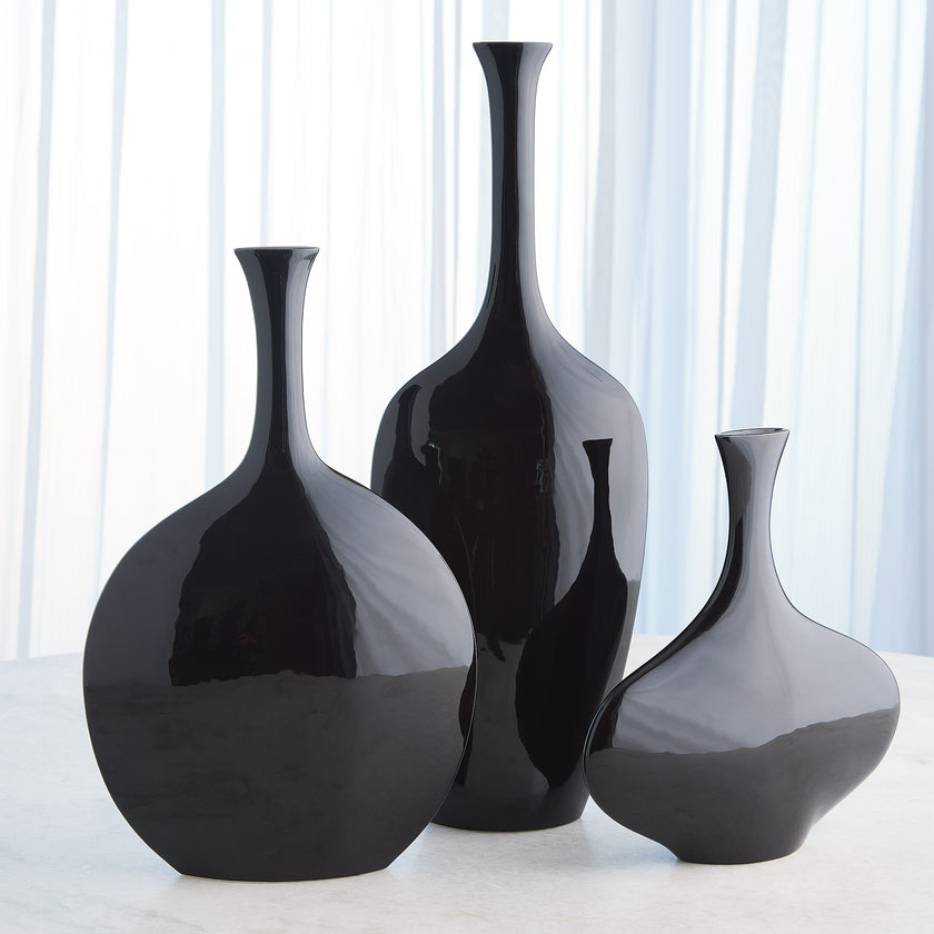 Global Views Silhouette Vase Black
