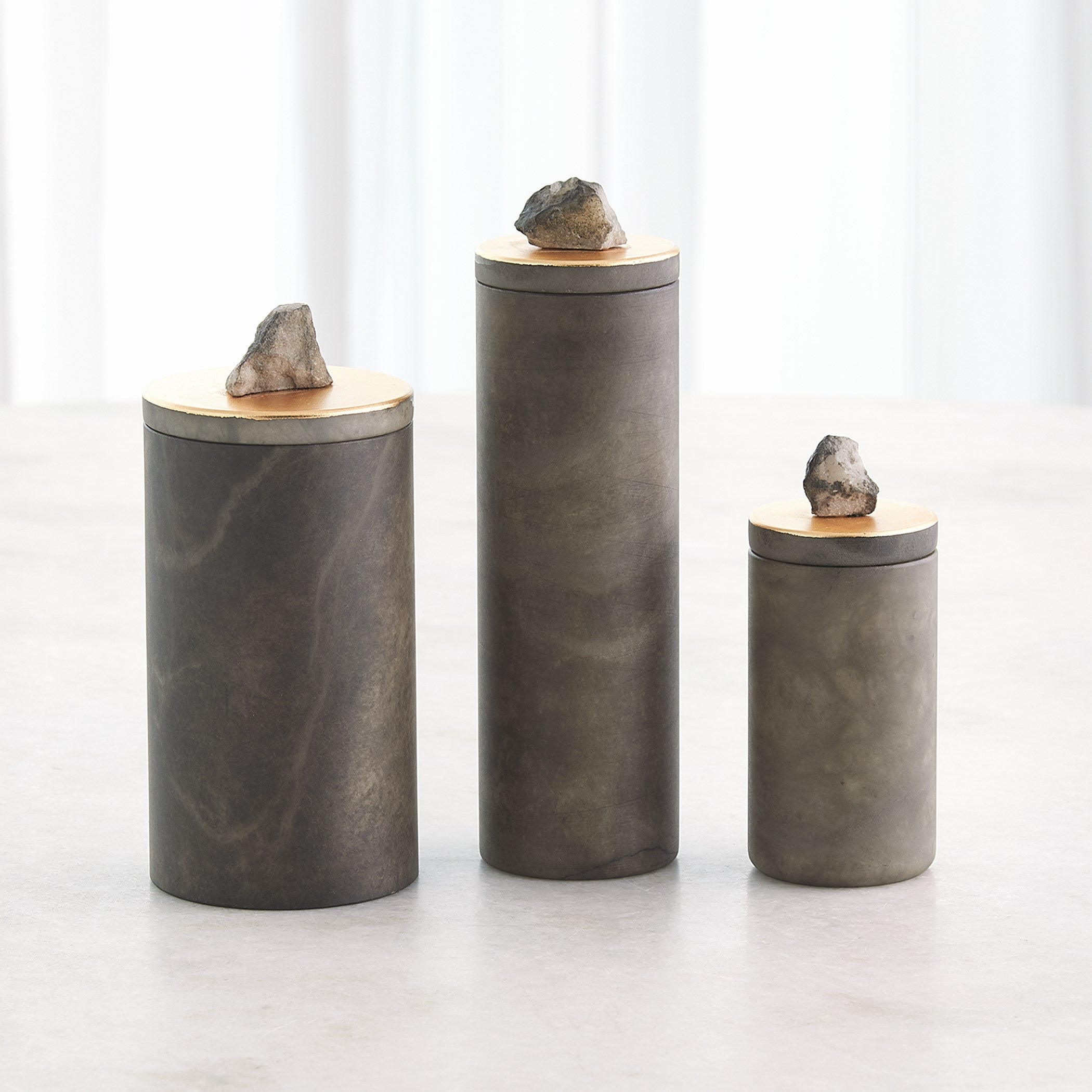 Global Views Quarry Jar Grey/Gold Leaf
