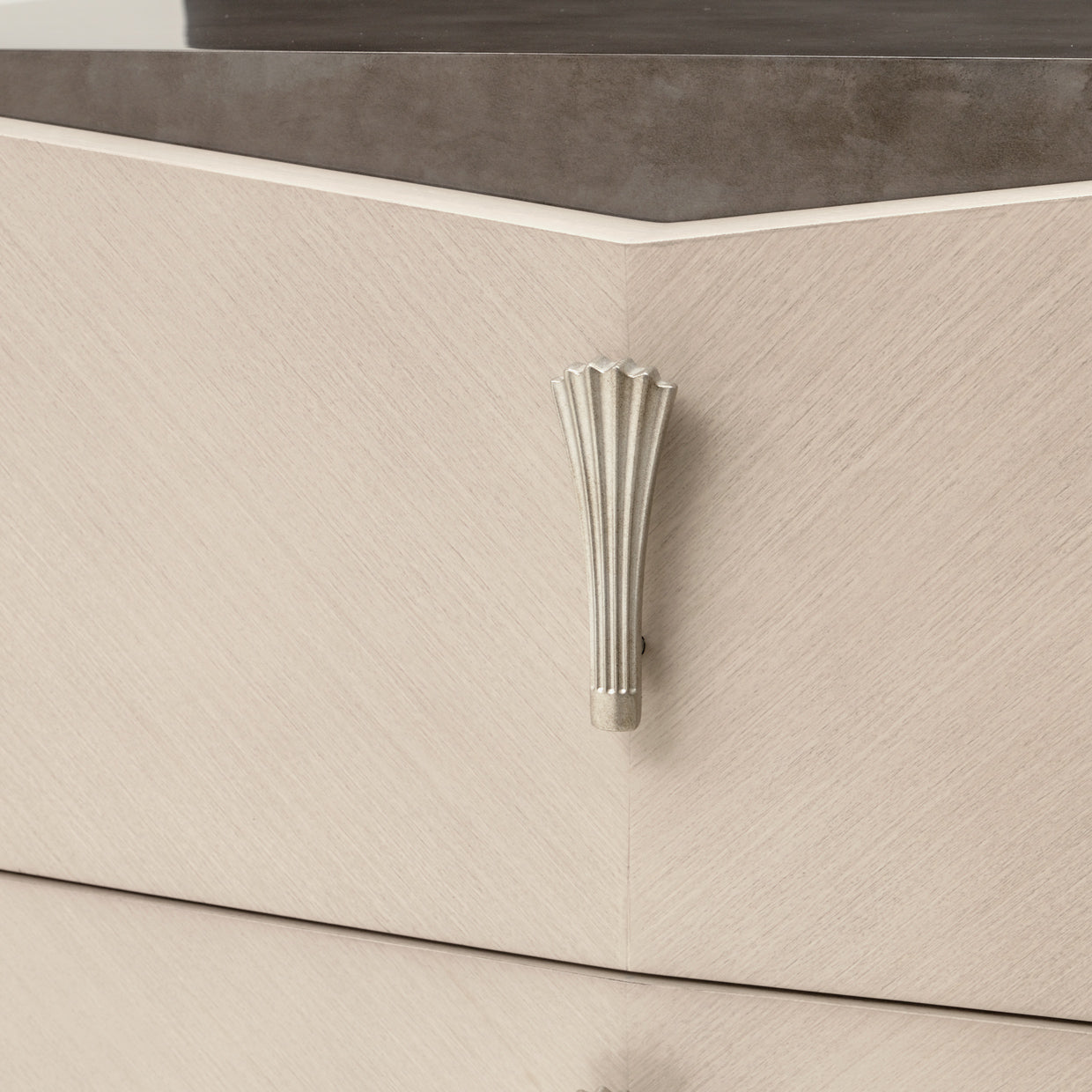 Michael Amini Fantosini Mule Chest