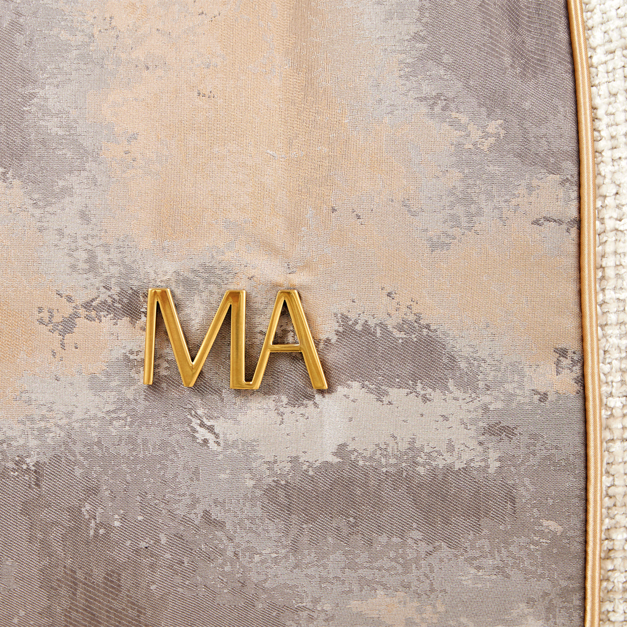 Michael Amini La Terrazza Sofa Light Champagne