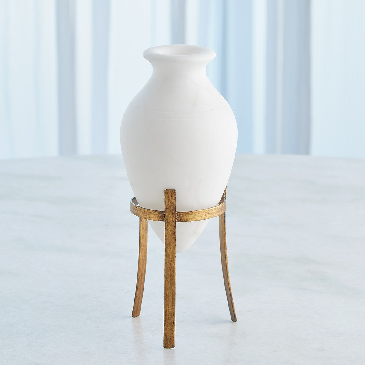 Global Views Amphora Alabaster Vase
