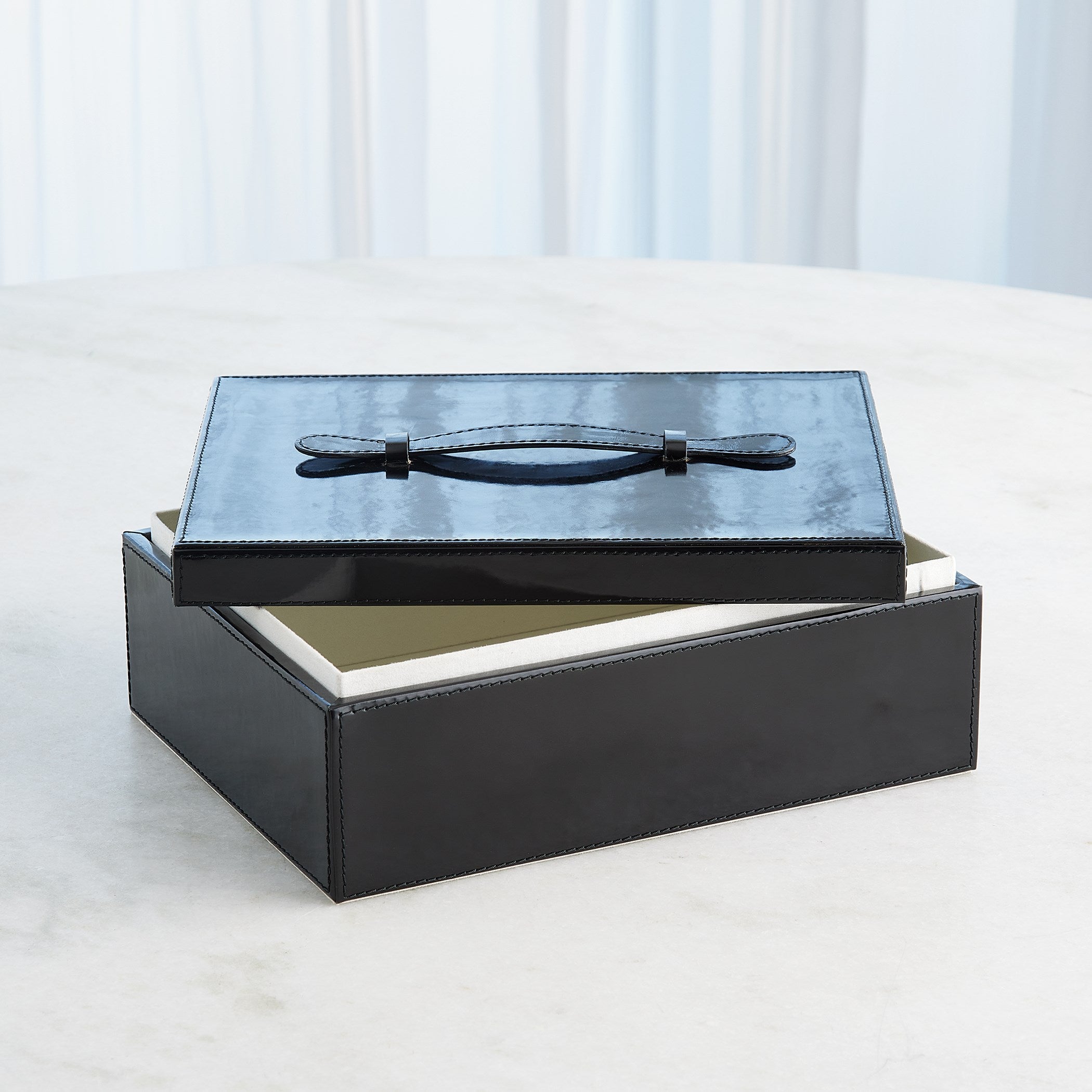 Global Views Noir Box and Tray