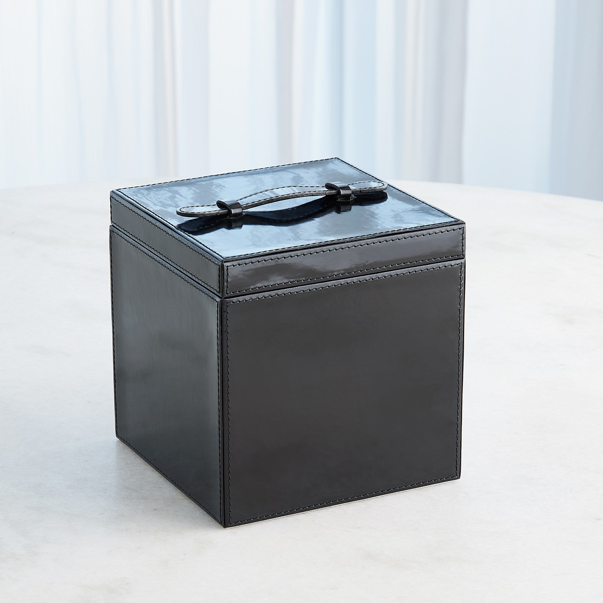 Global Views Noir Box and Tray