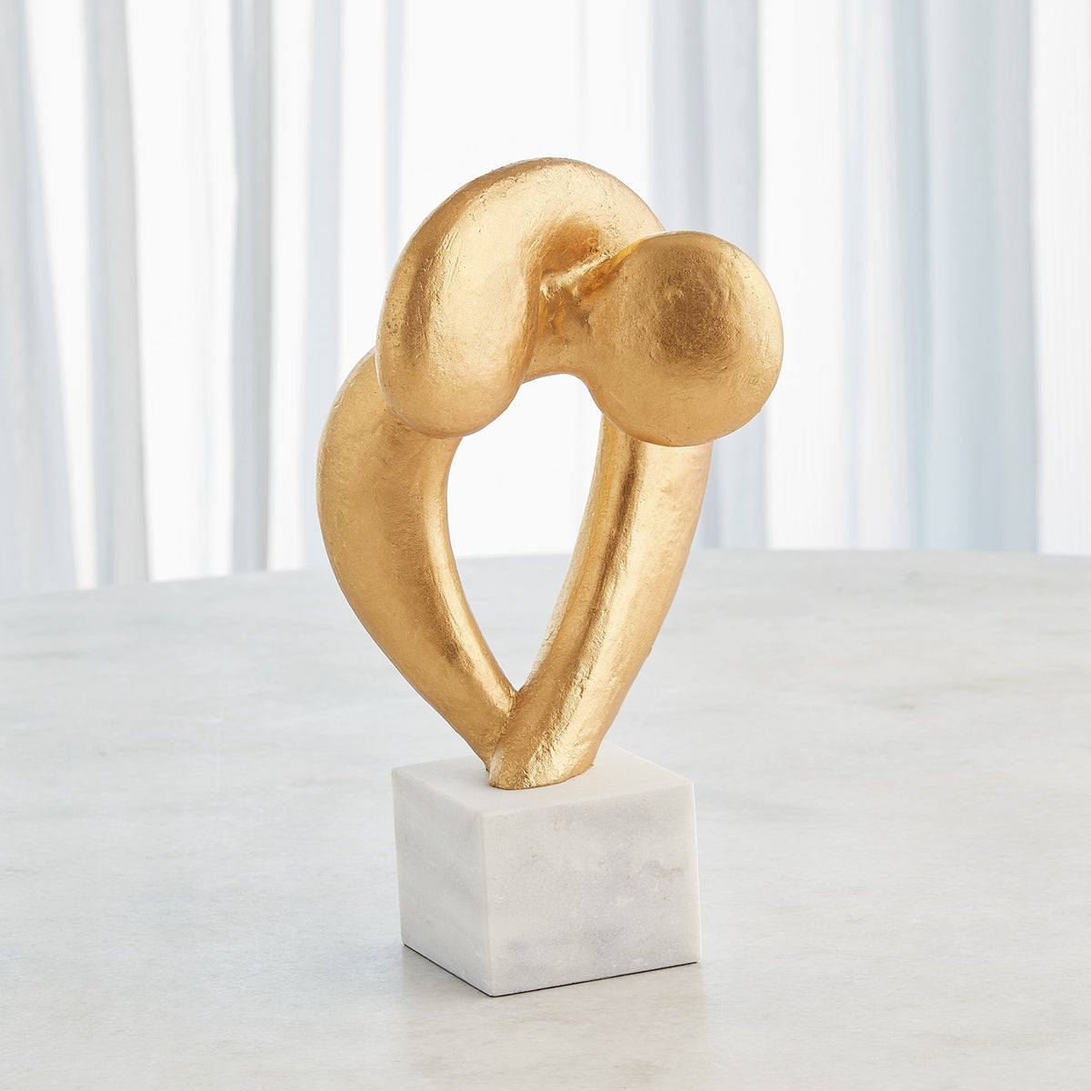 Global Views Align Sculpture