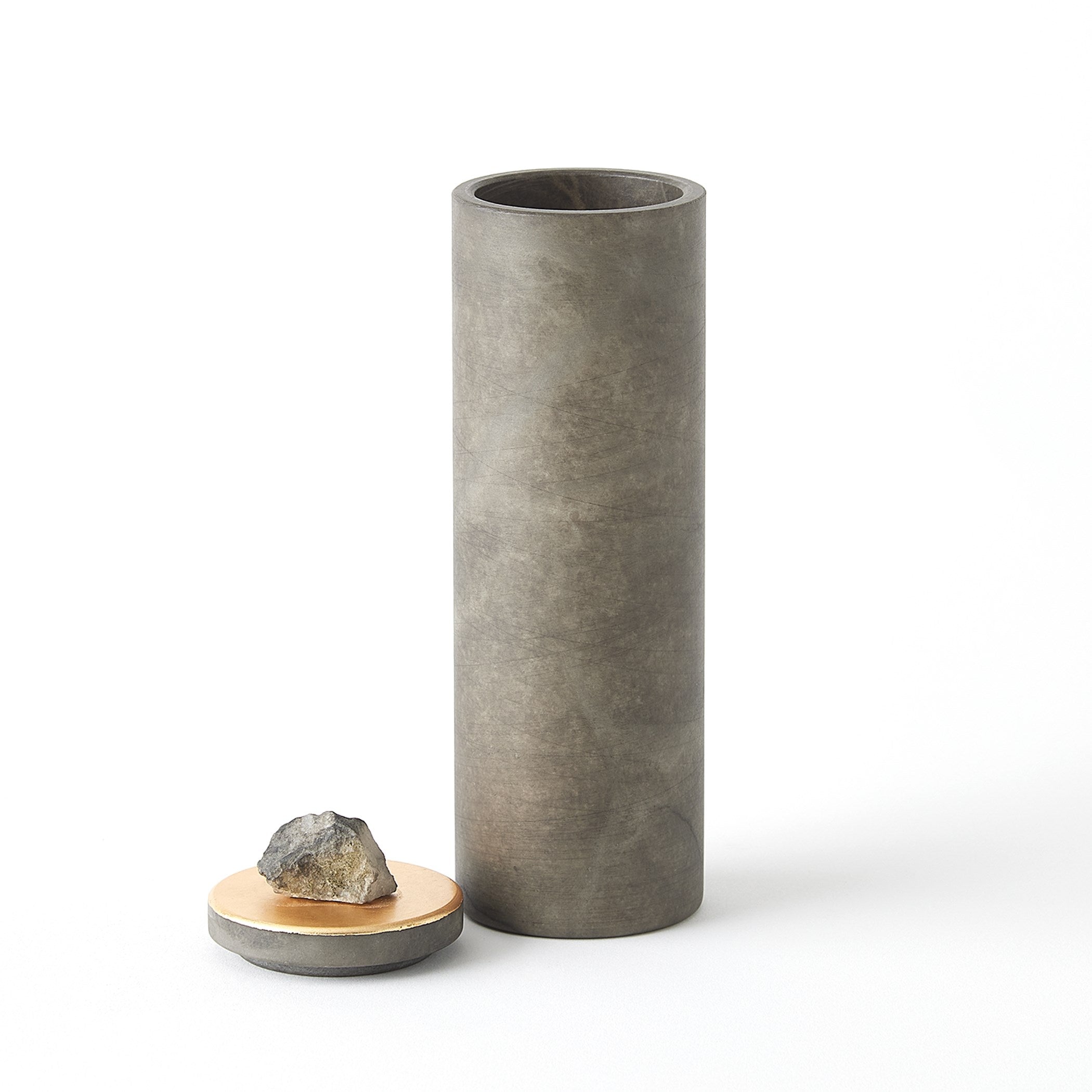 Global Views Quarry Jar Grey/Gold Leaf
