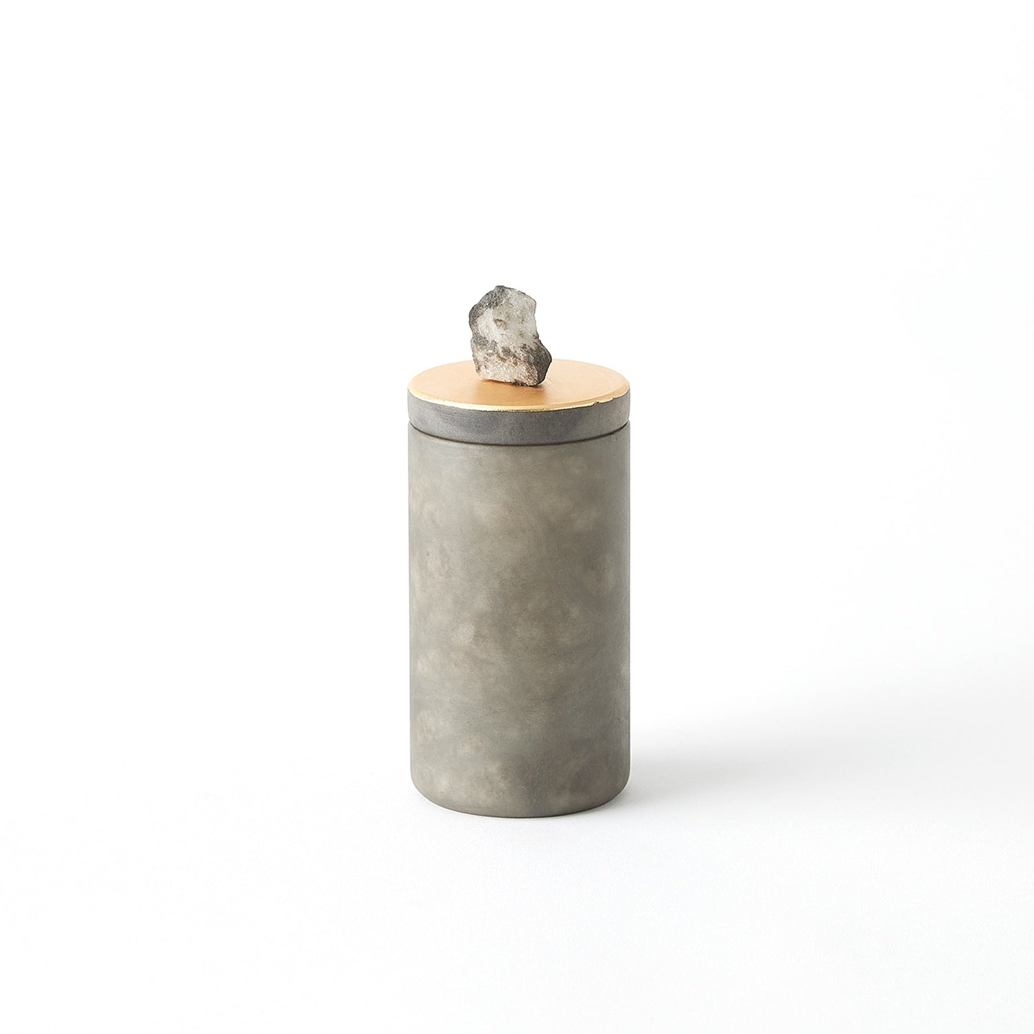 Global Views Quarry Jar Grey/Gold Leaf