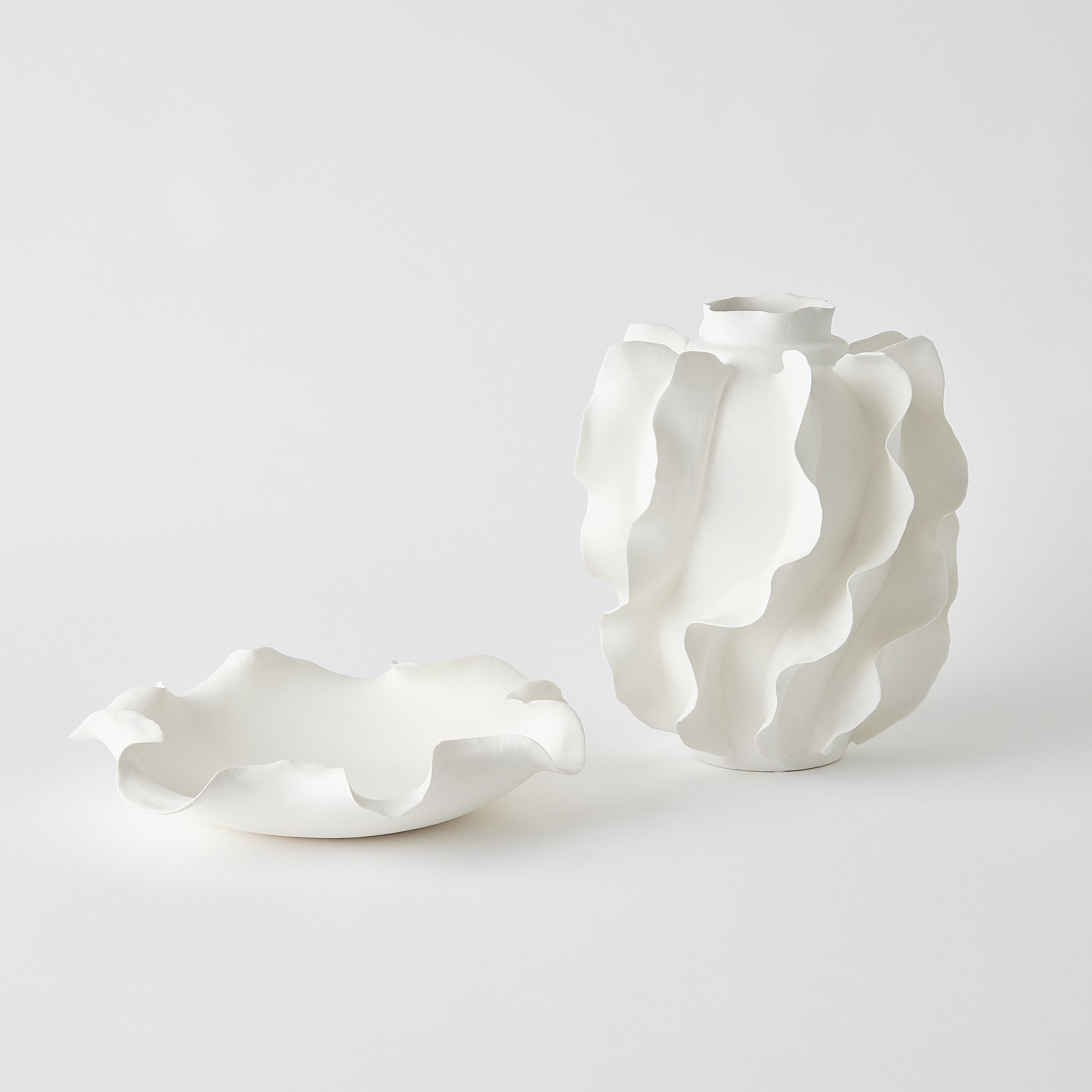 Global Views Folios Bowl Matte White