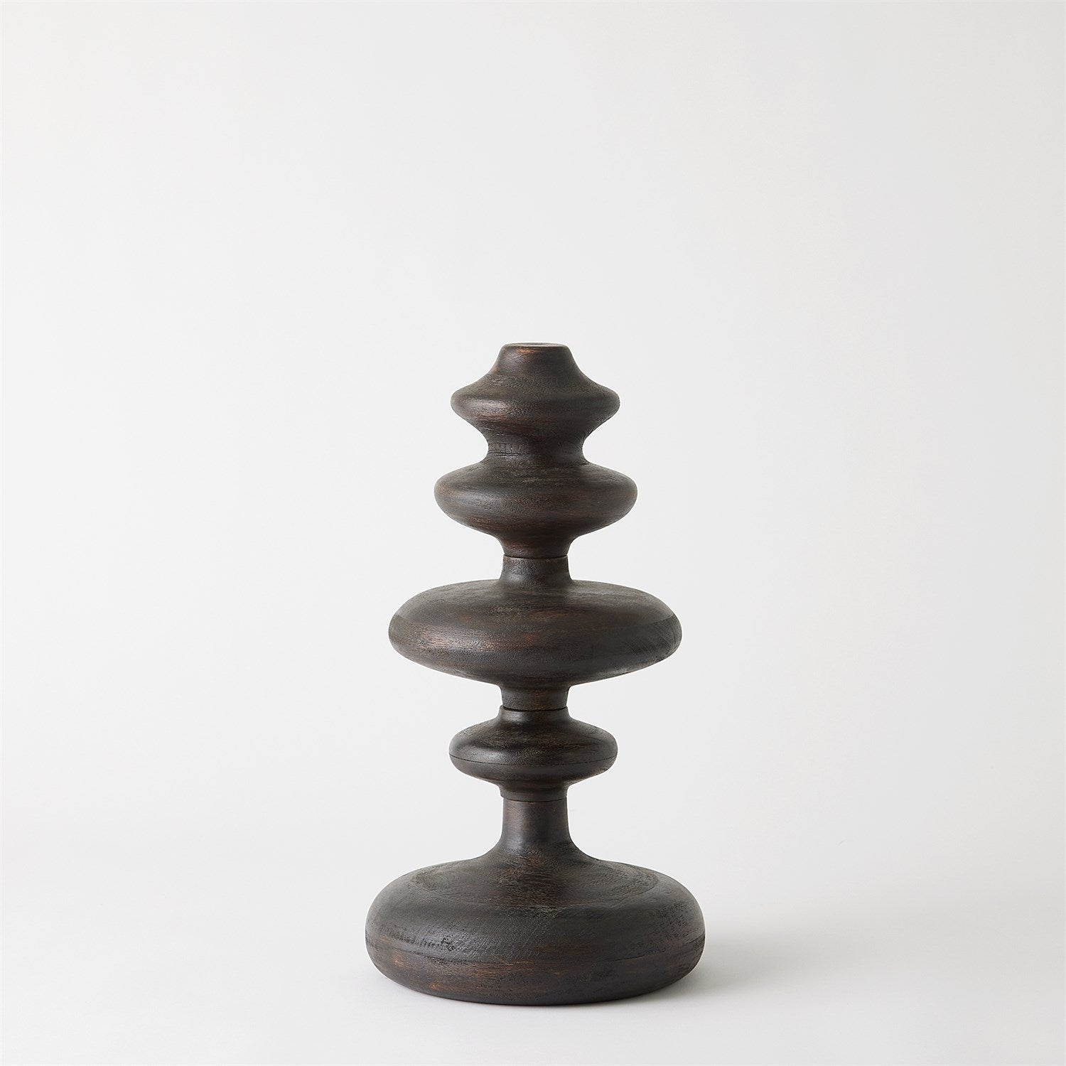 Global Views Romain Totem