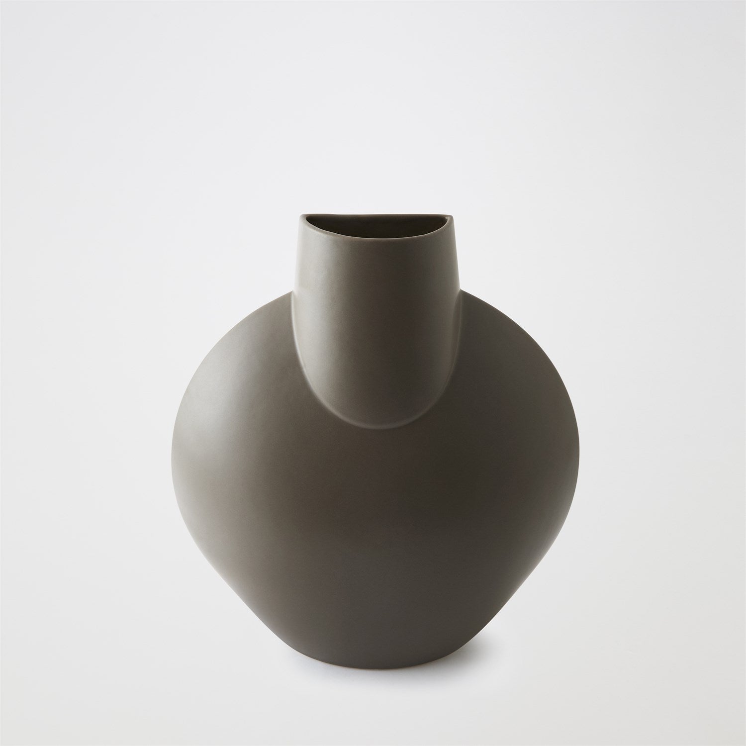 Global Views Clay Salver Vase