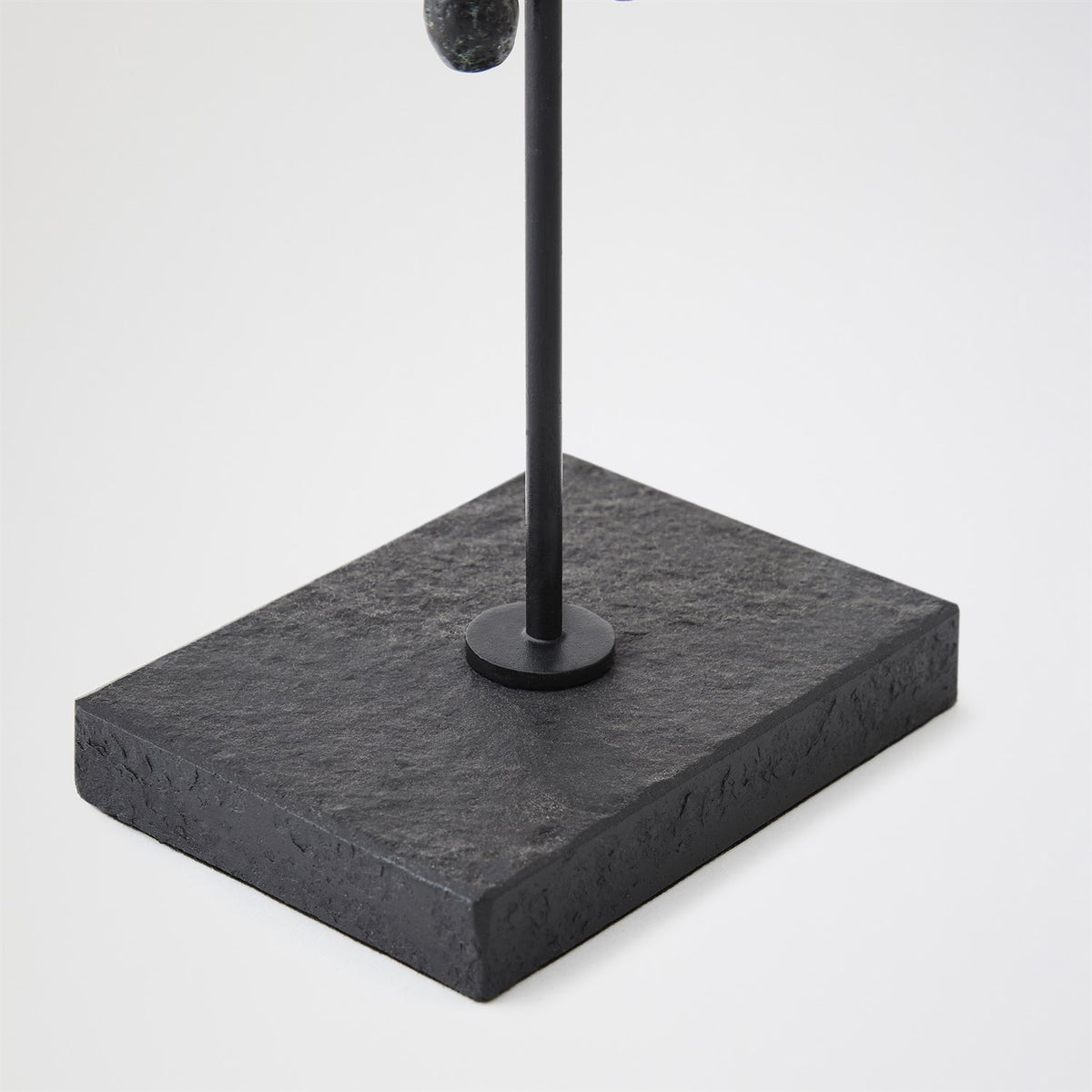 Global Views Zama Sculpture