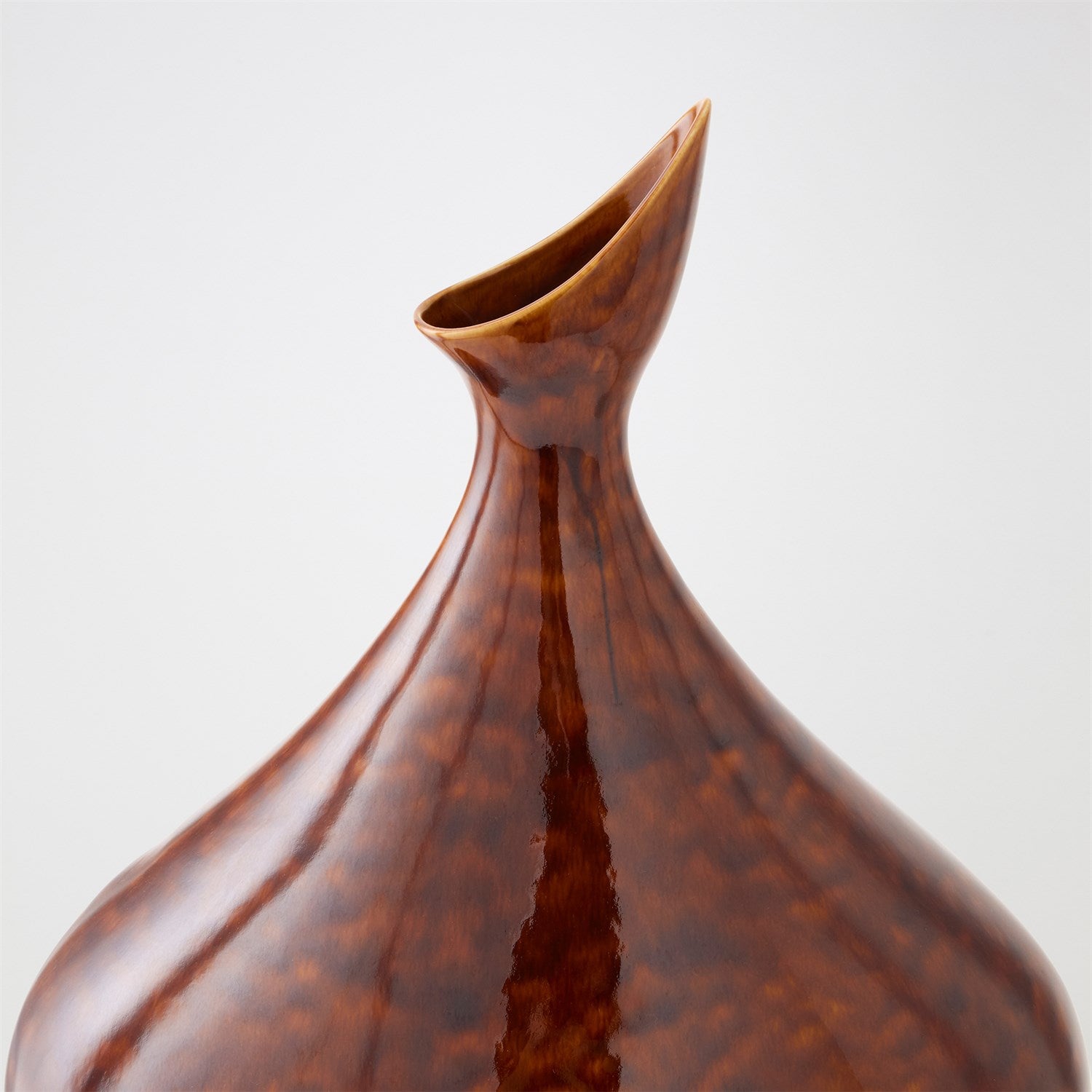 Global Views Demure Vase