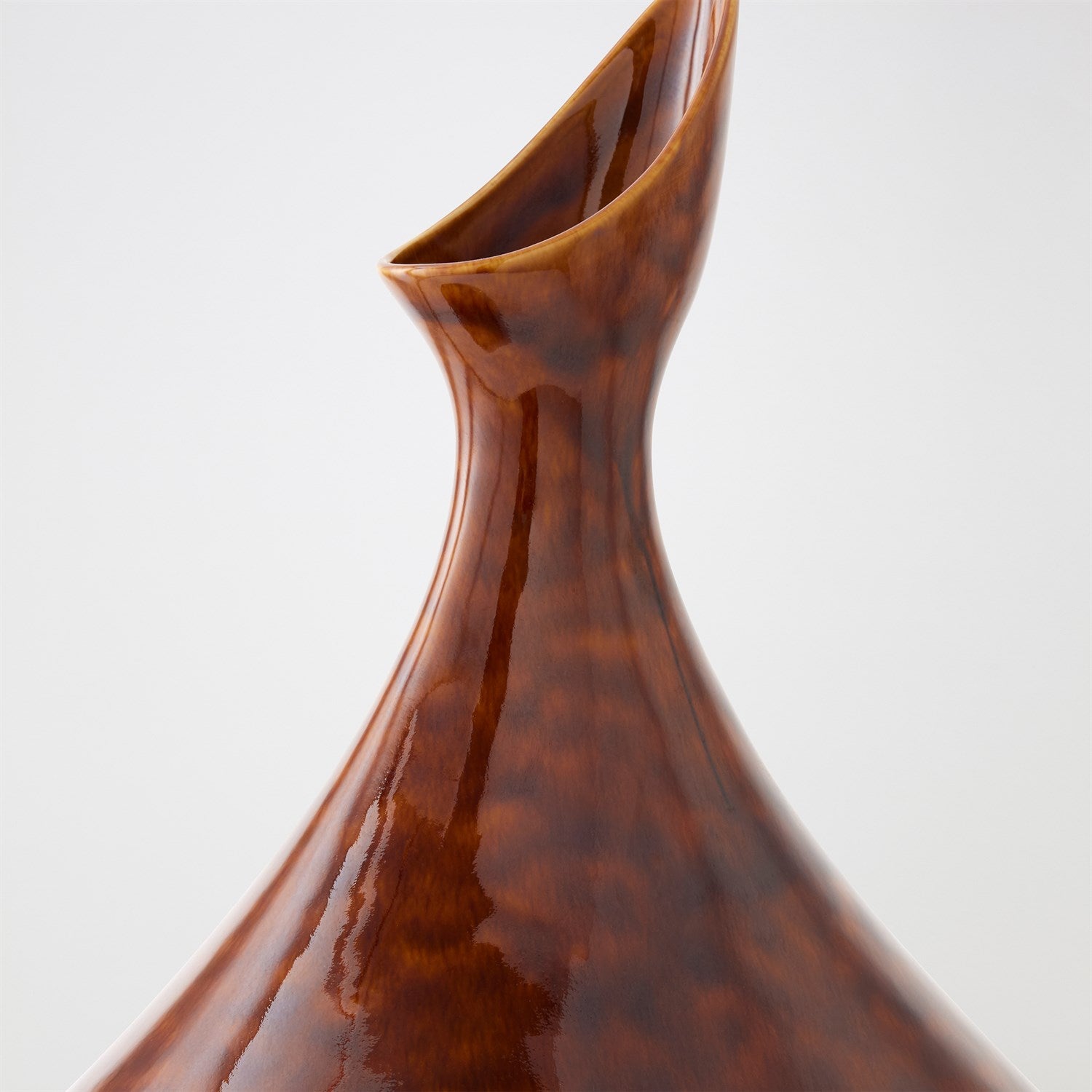 Global Views Demure Vase
