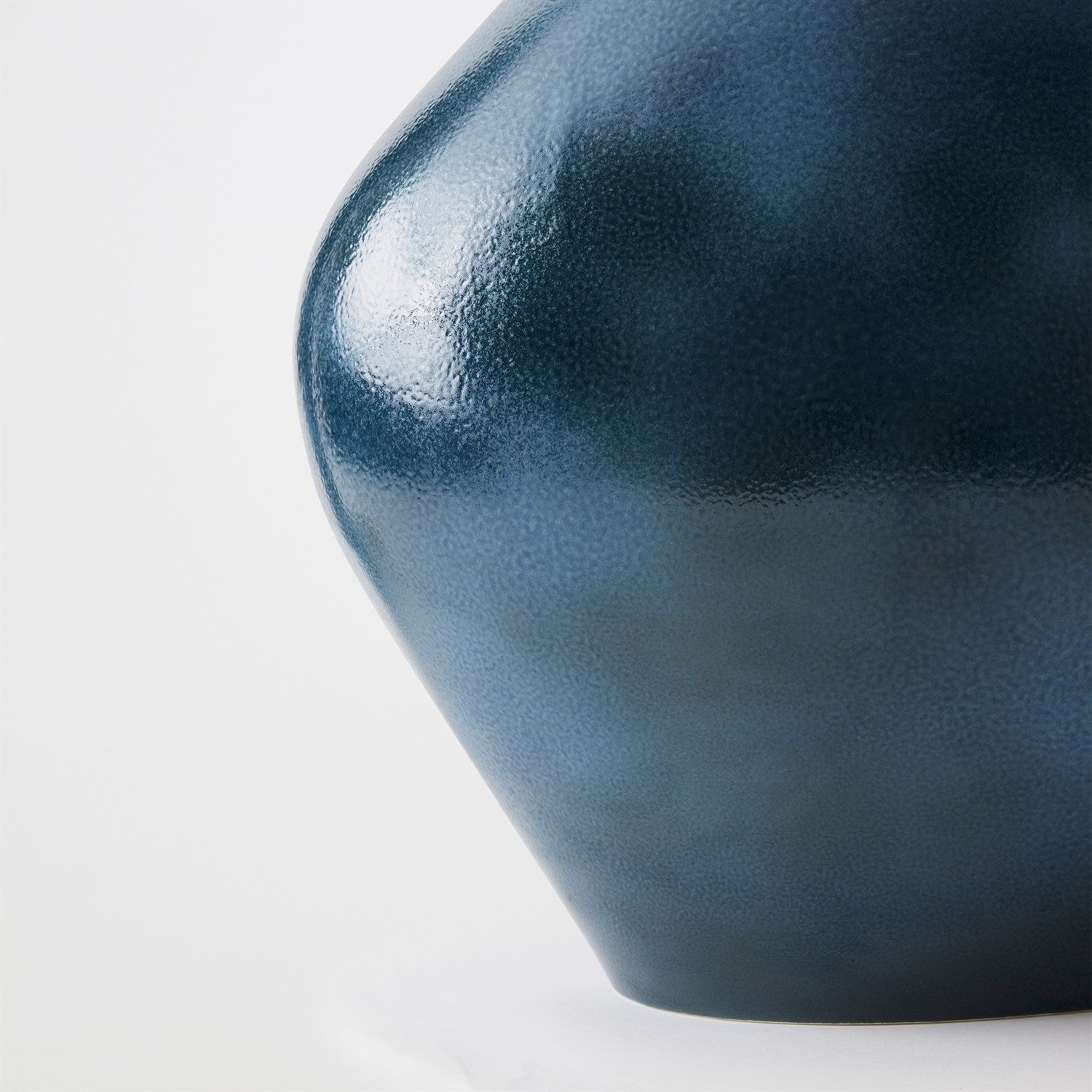 Global Views Demure Vase