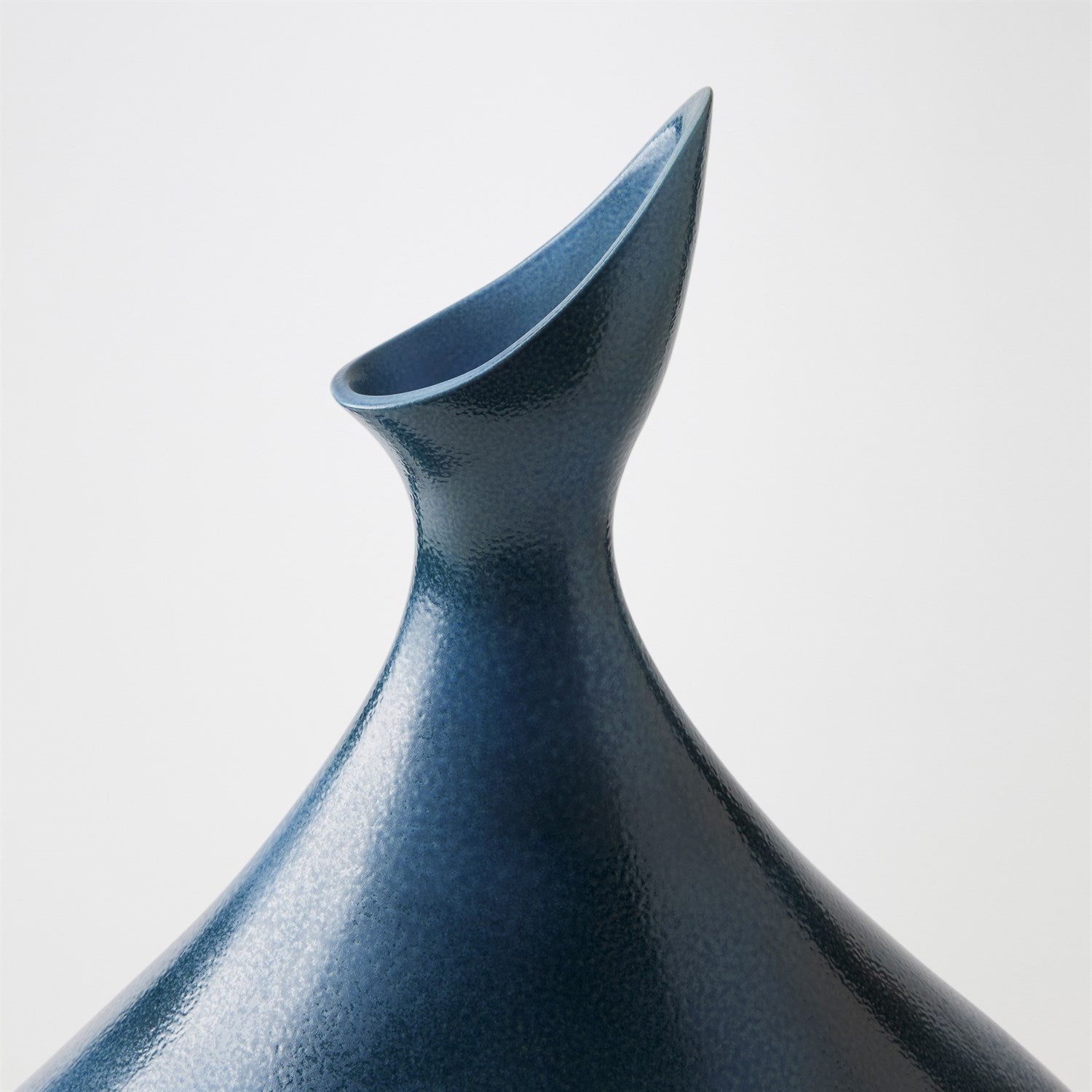 Global Views Demure Vase