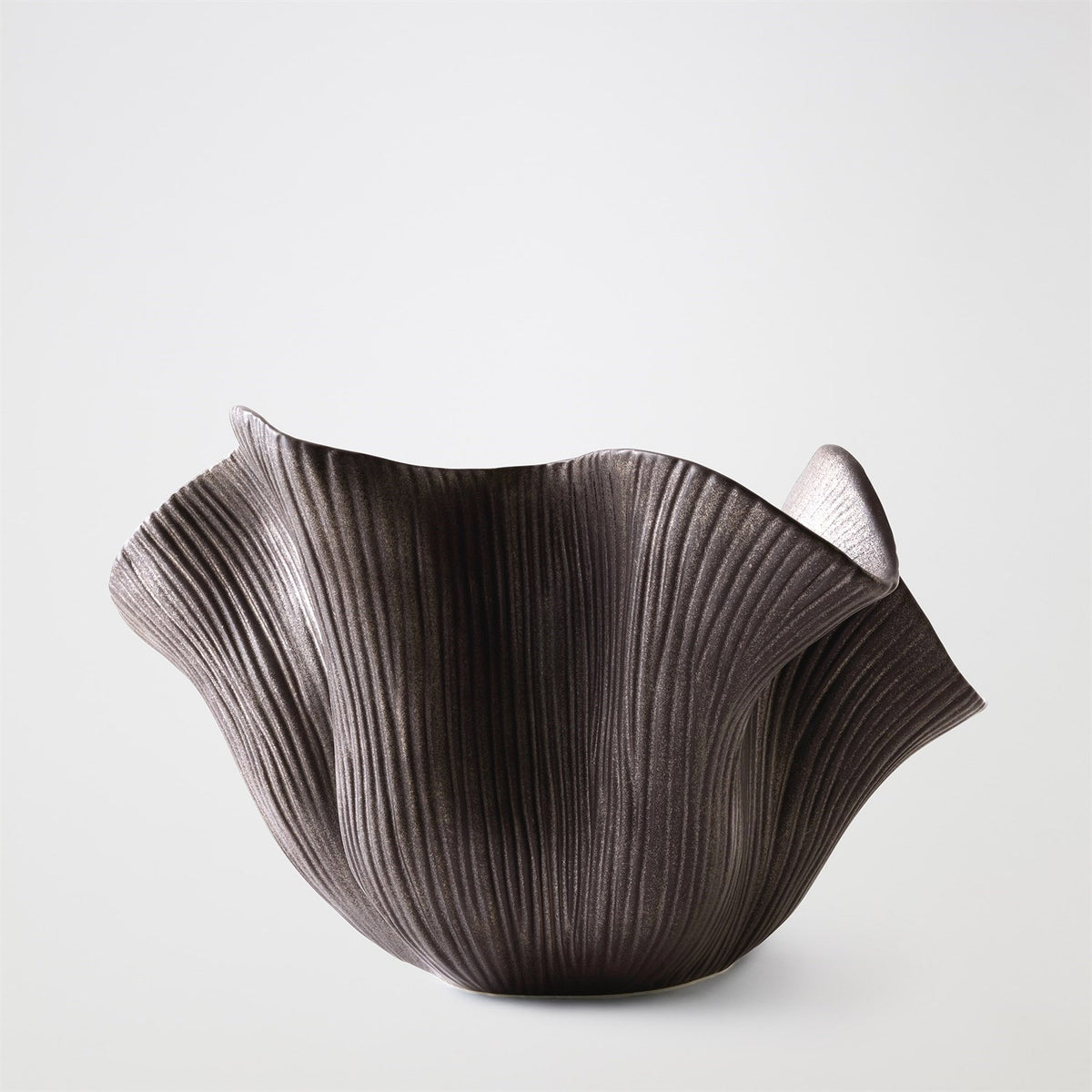 Global Views Scallop Bowl