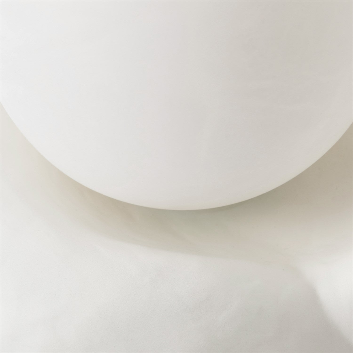Global Views Ampelus Lamp